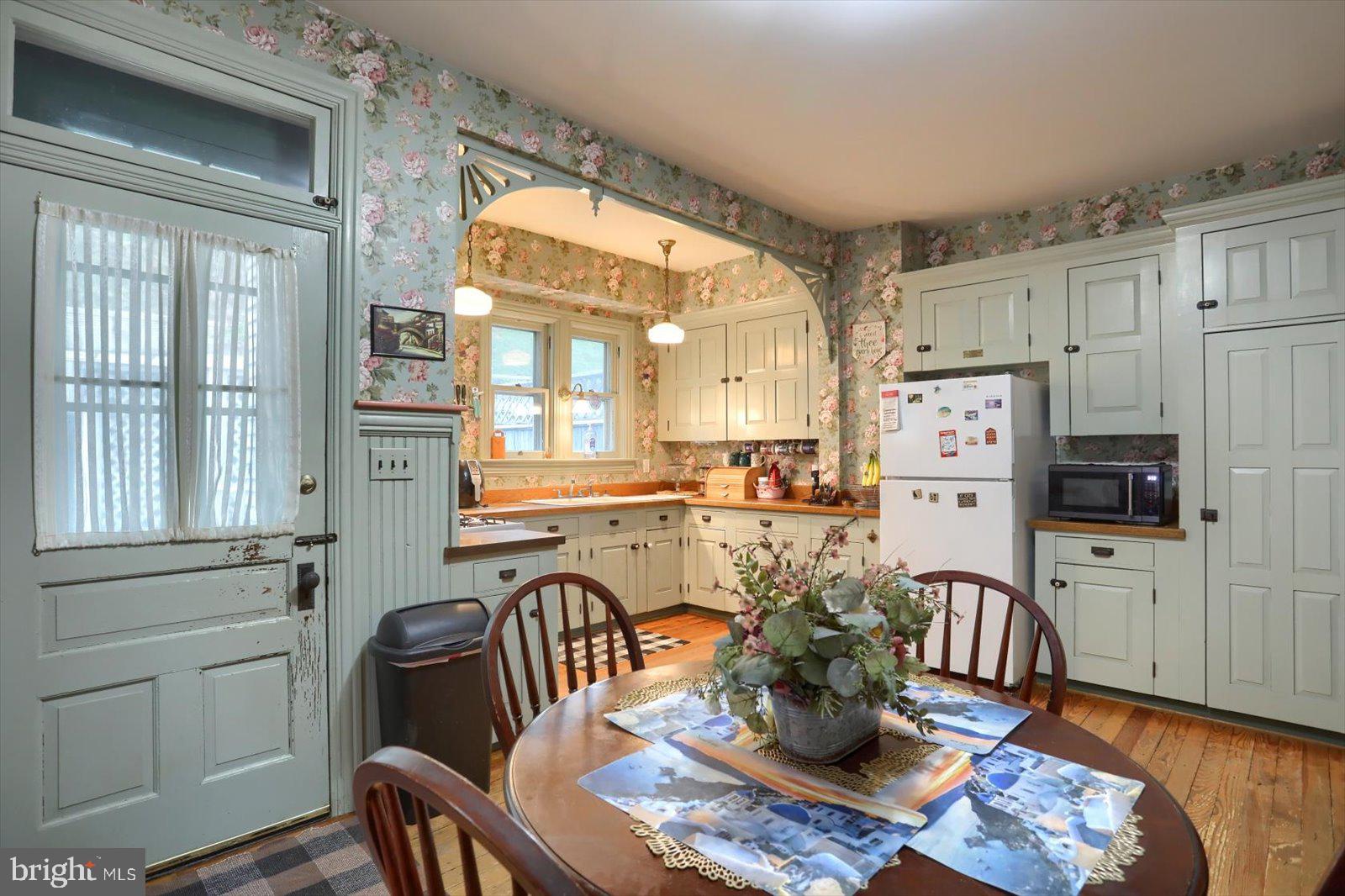 GLEN ROCK BORO - Residential