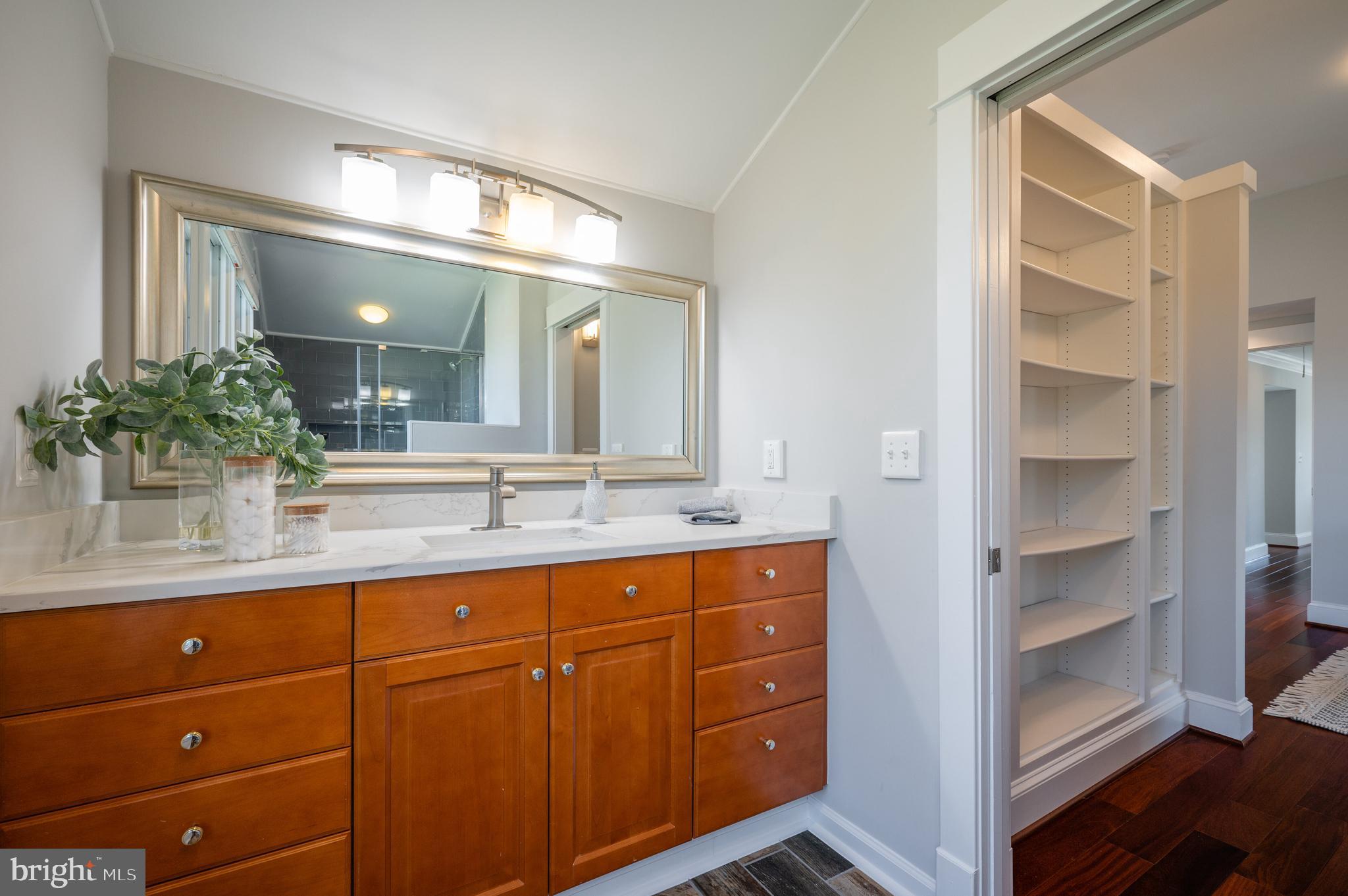 DEL RAY - Residential