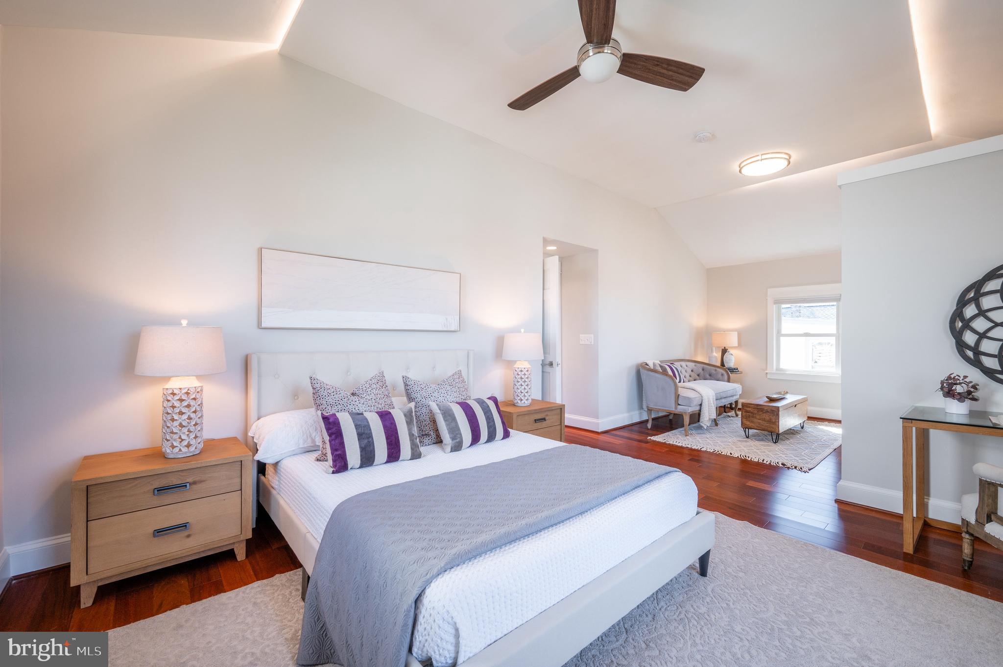 DEL RAY - Residential