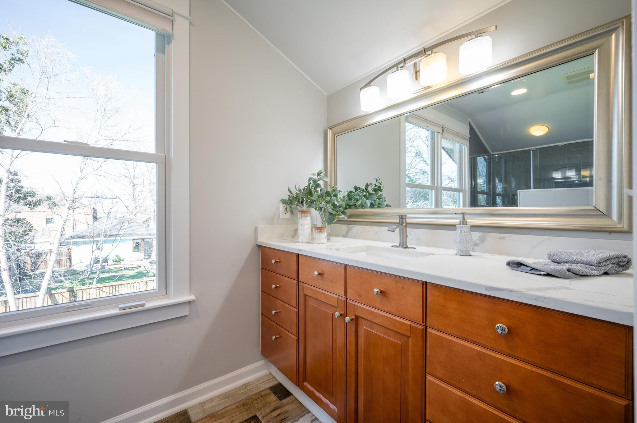 DEL RAY - Residential