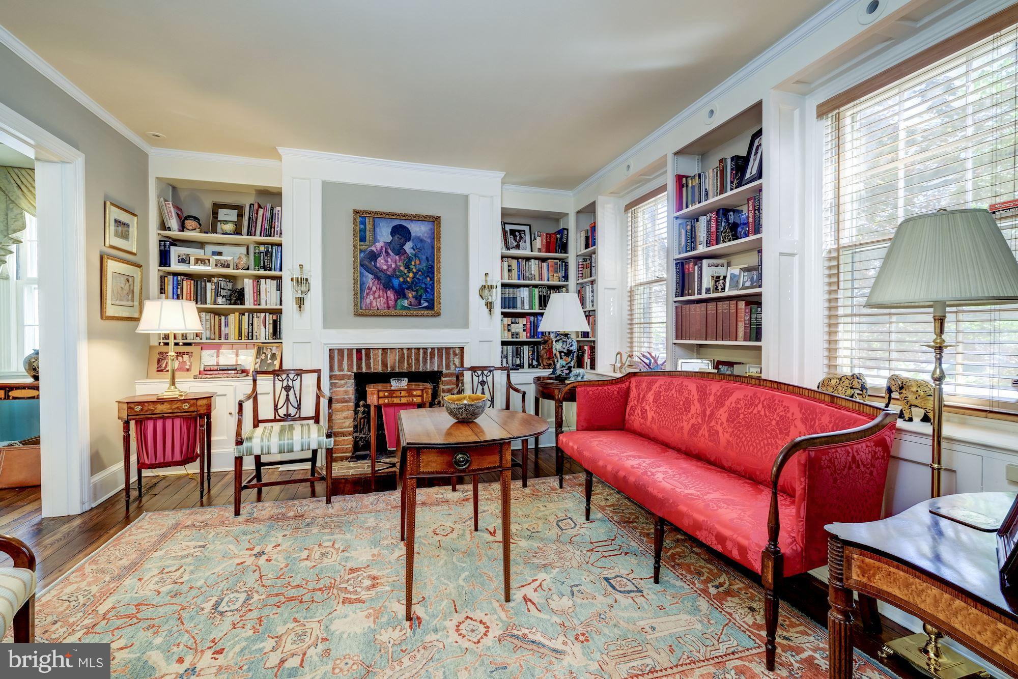CAPITOL HILL - Residential