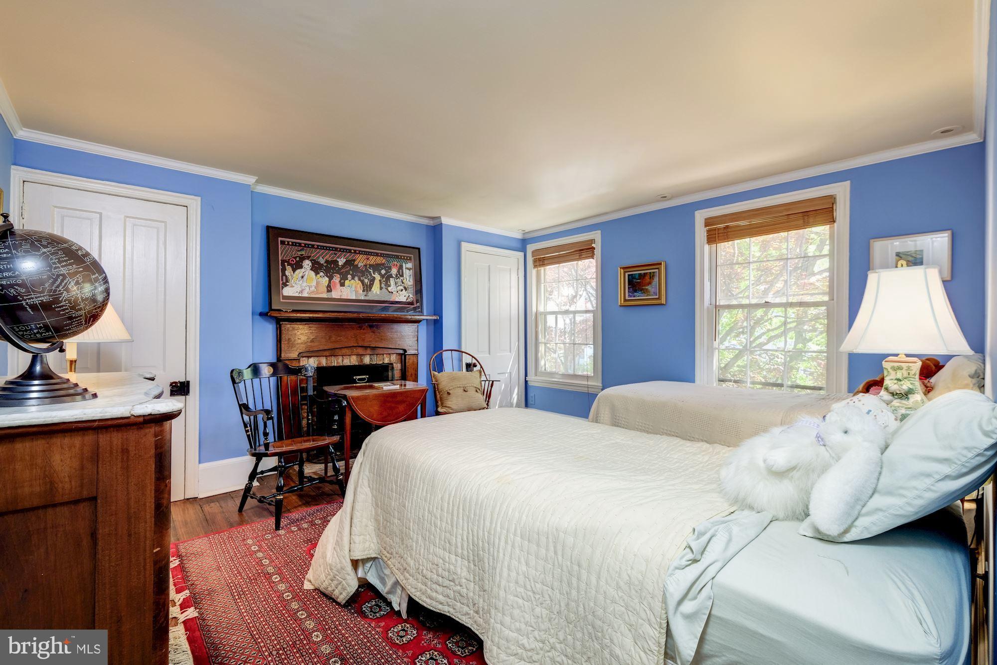 CAPITOL HILL - Residential