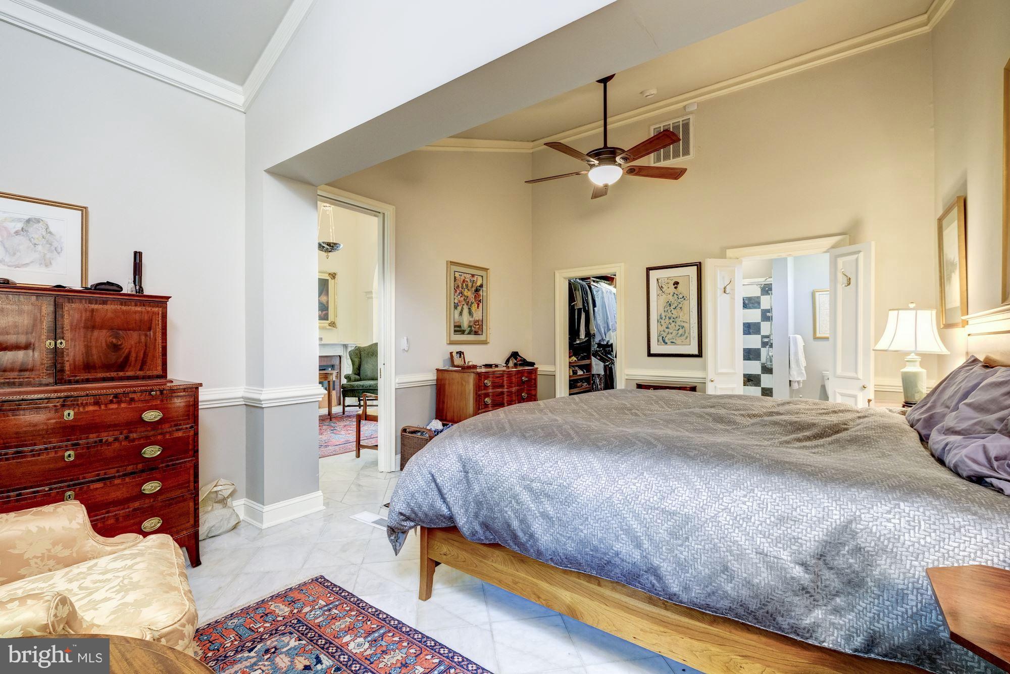 CAPITOL HILL - Residential