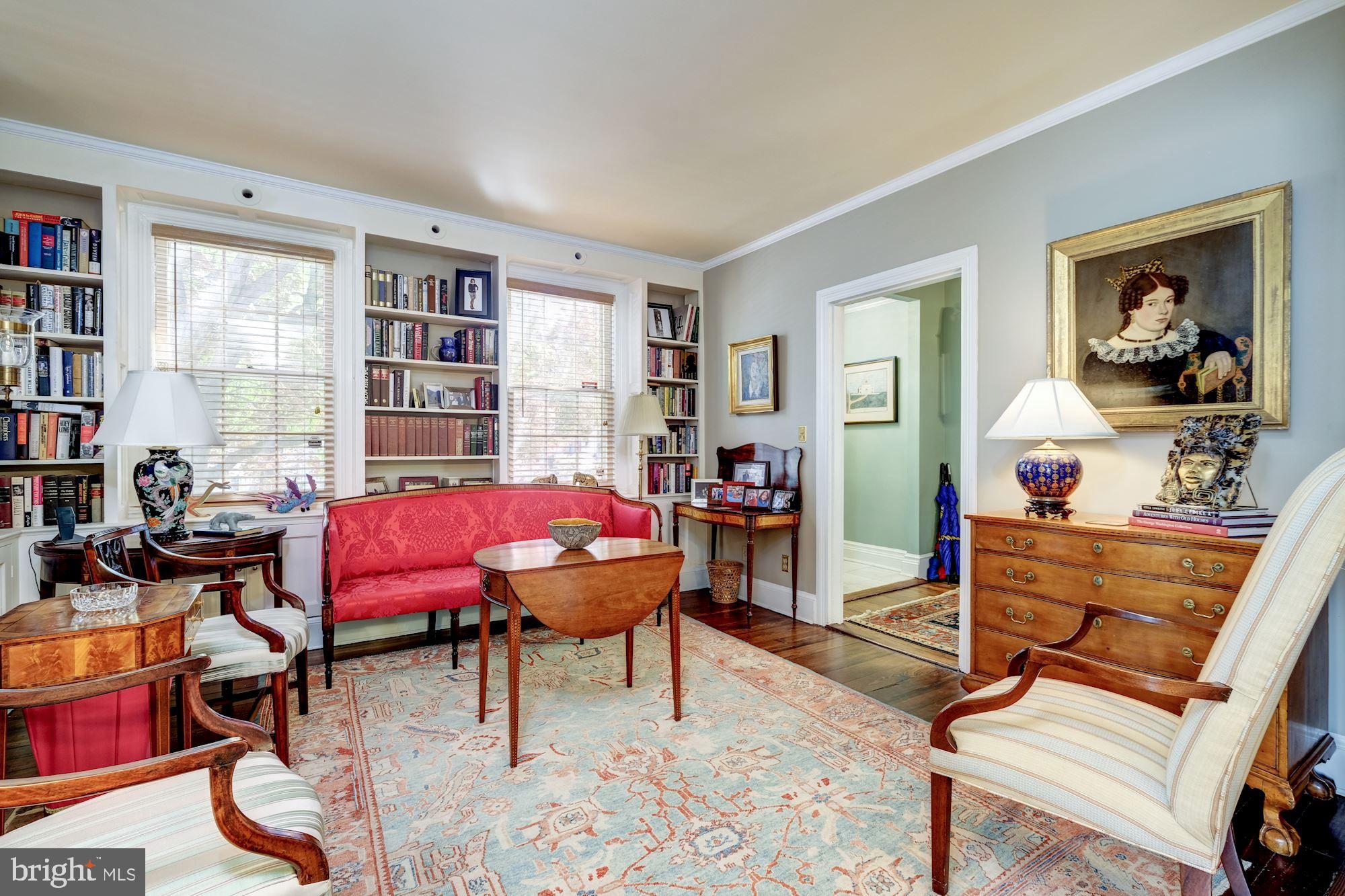 CAPITOL HILL - Residential