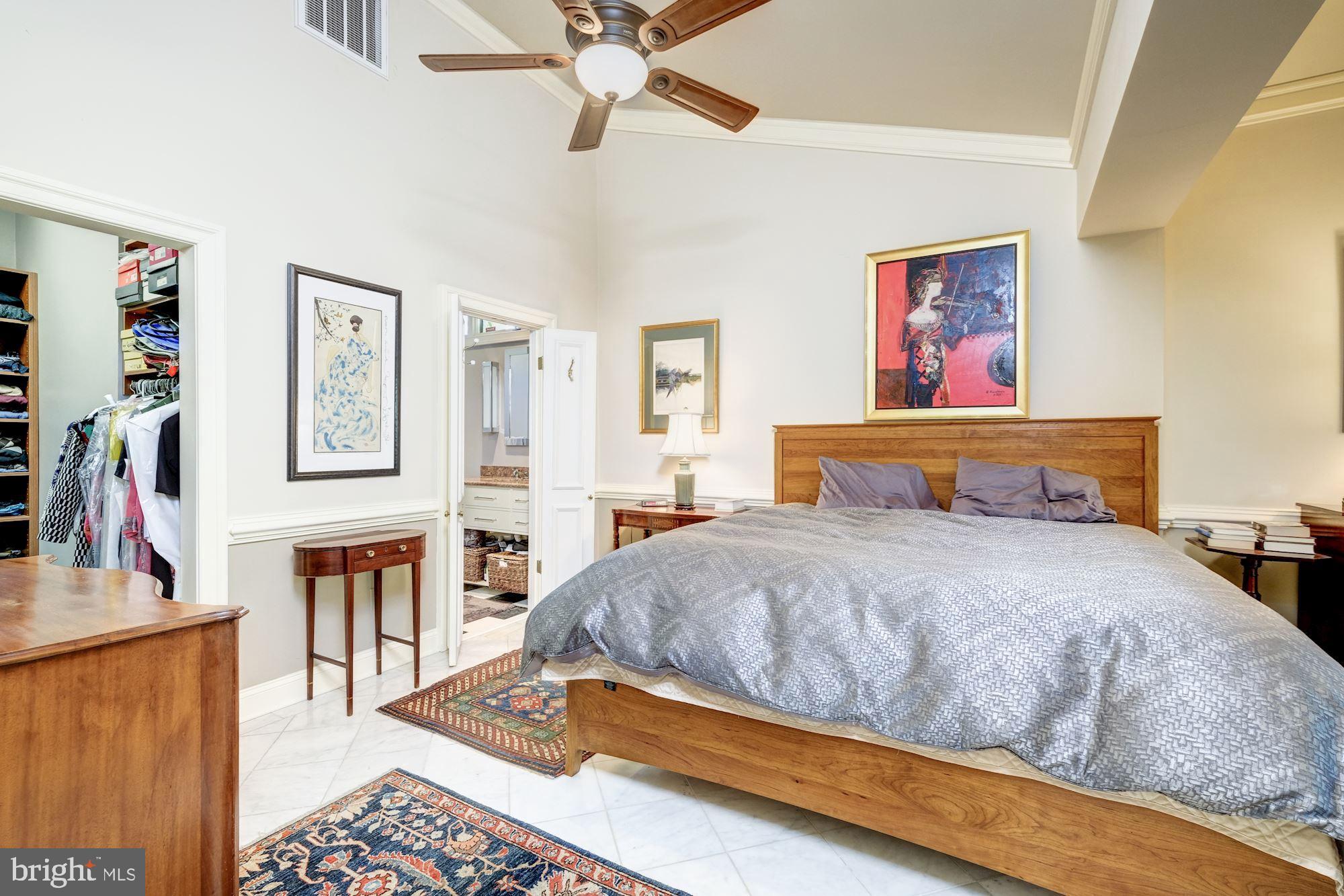 CAPITOL HILL - Residential