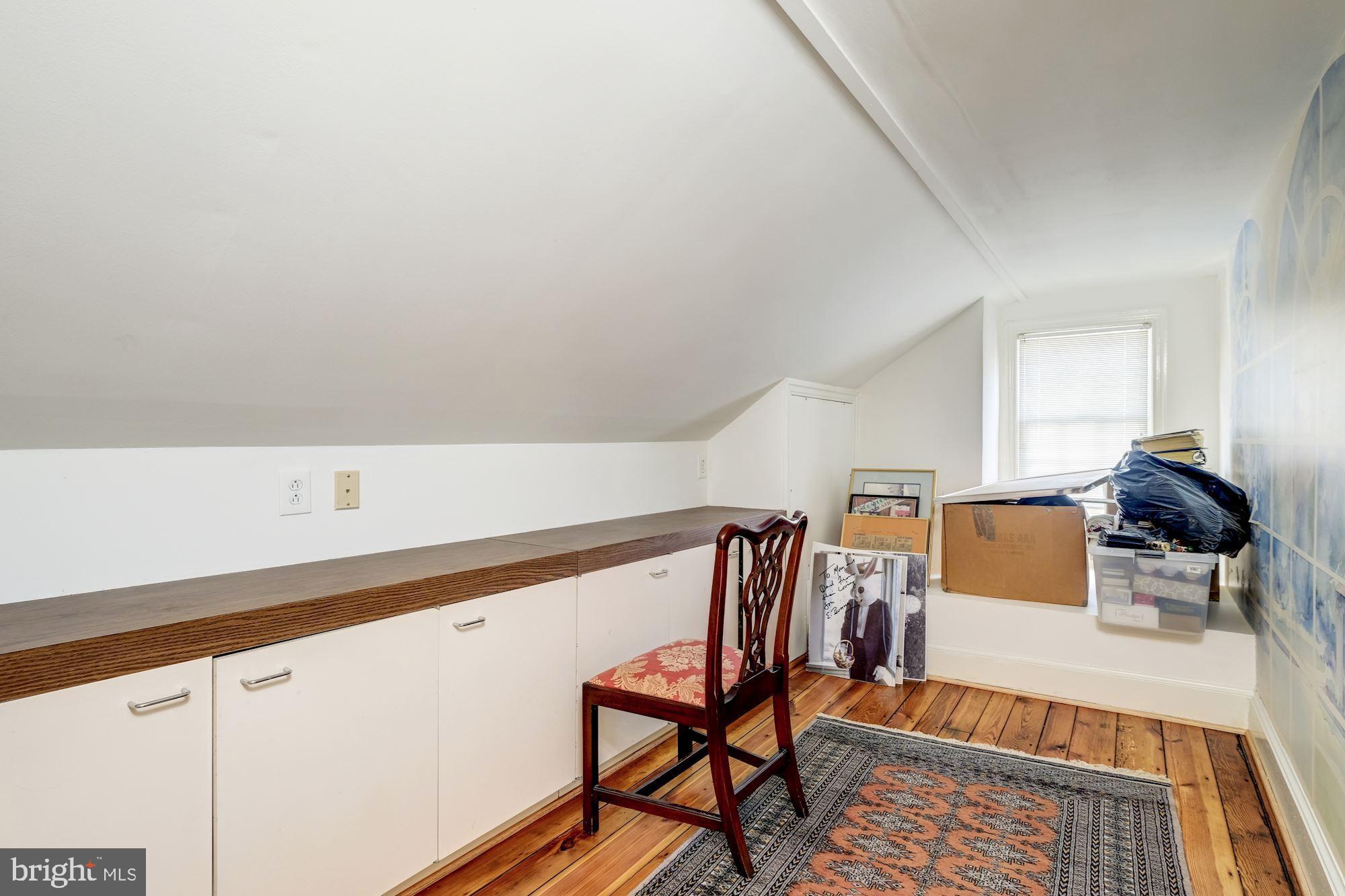 CAPITOL HILL - Residential