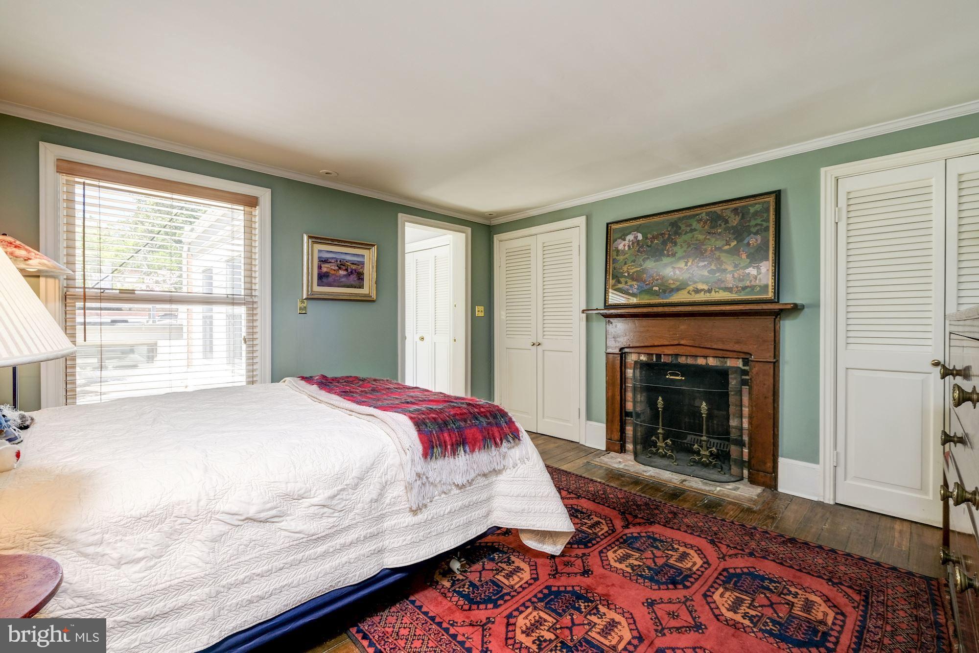 CAPITOL HILL - Residential