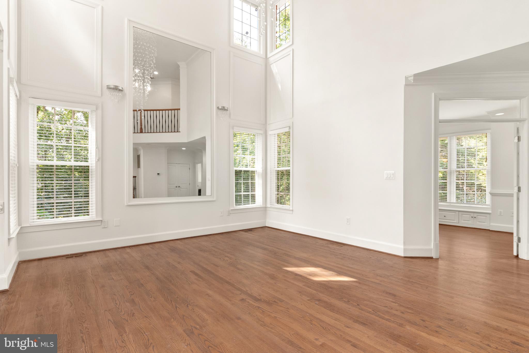 LAMBIANCE OF MCLEAN - Residential