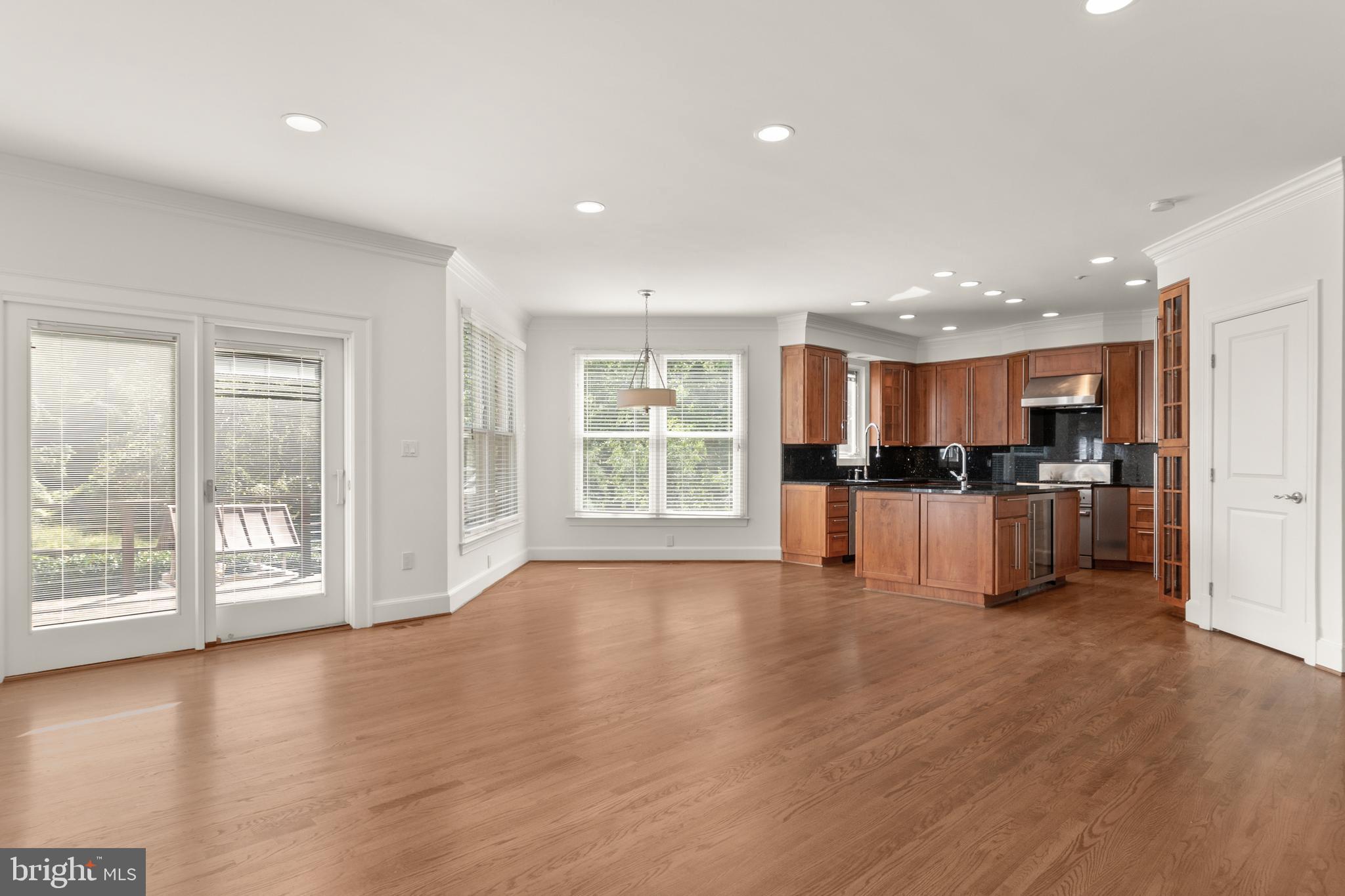 LAMBIANCE OF MCLEAN - Residential