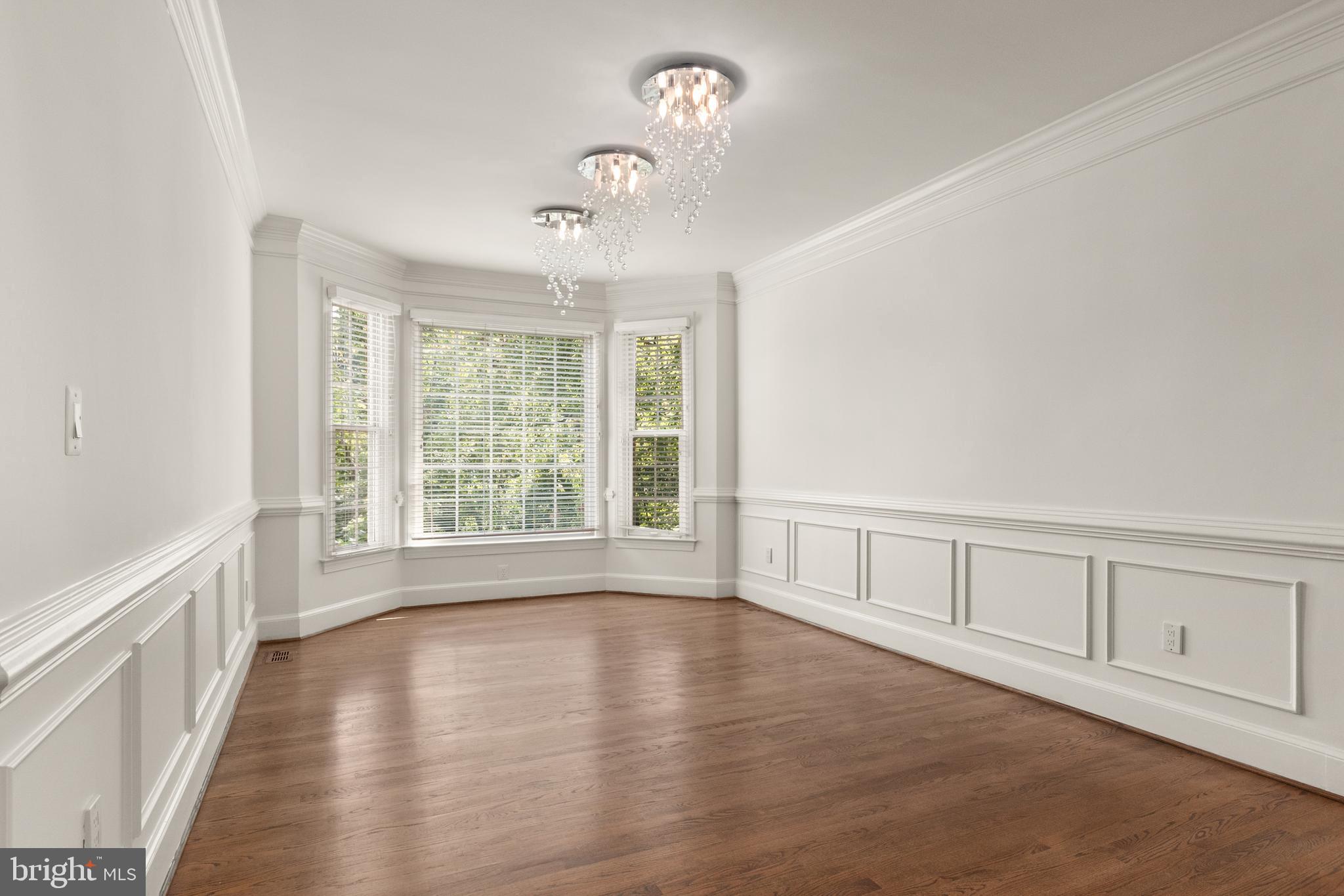 LAMBIANCE OF MCLEAN - Residential