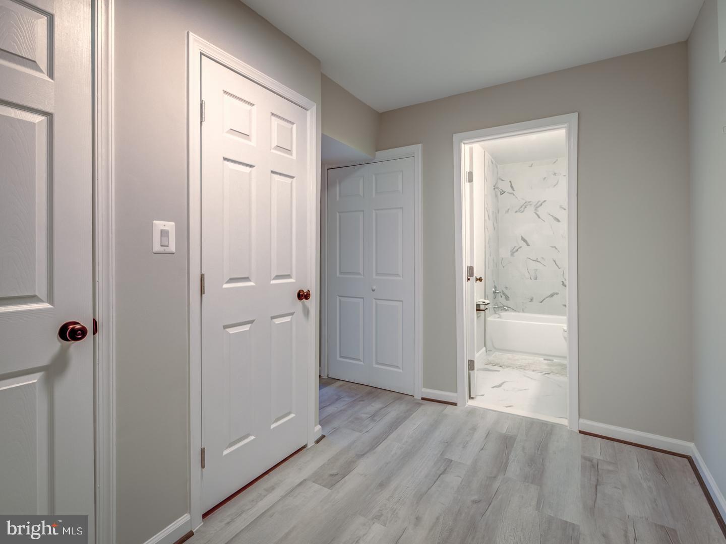 RIPPON LANDING - Residential