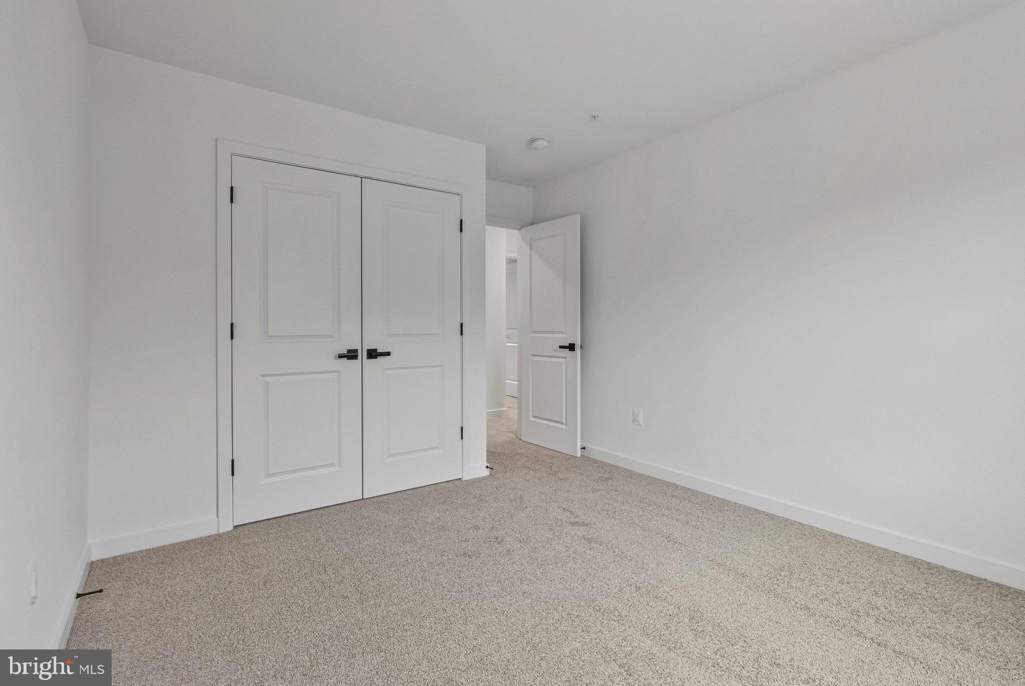 ST JAMES - Residential