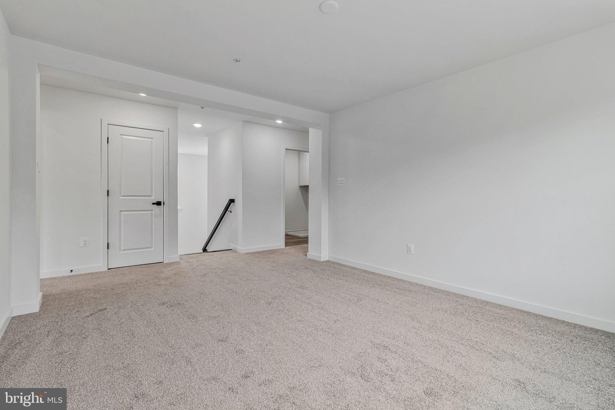 ST JAMES - Residential