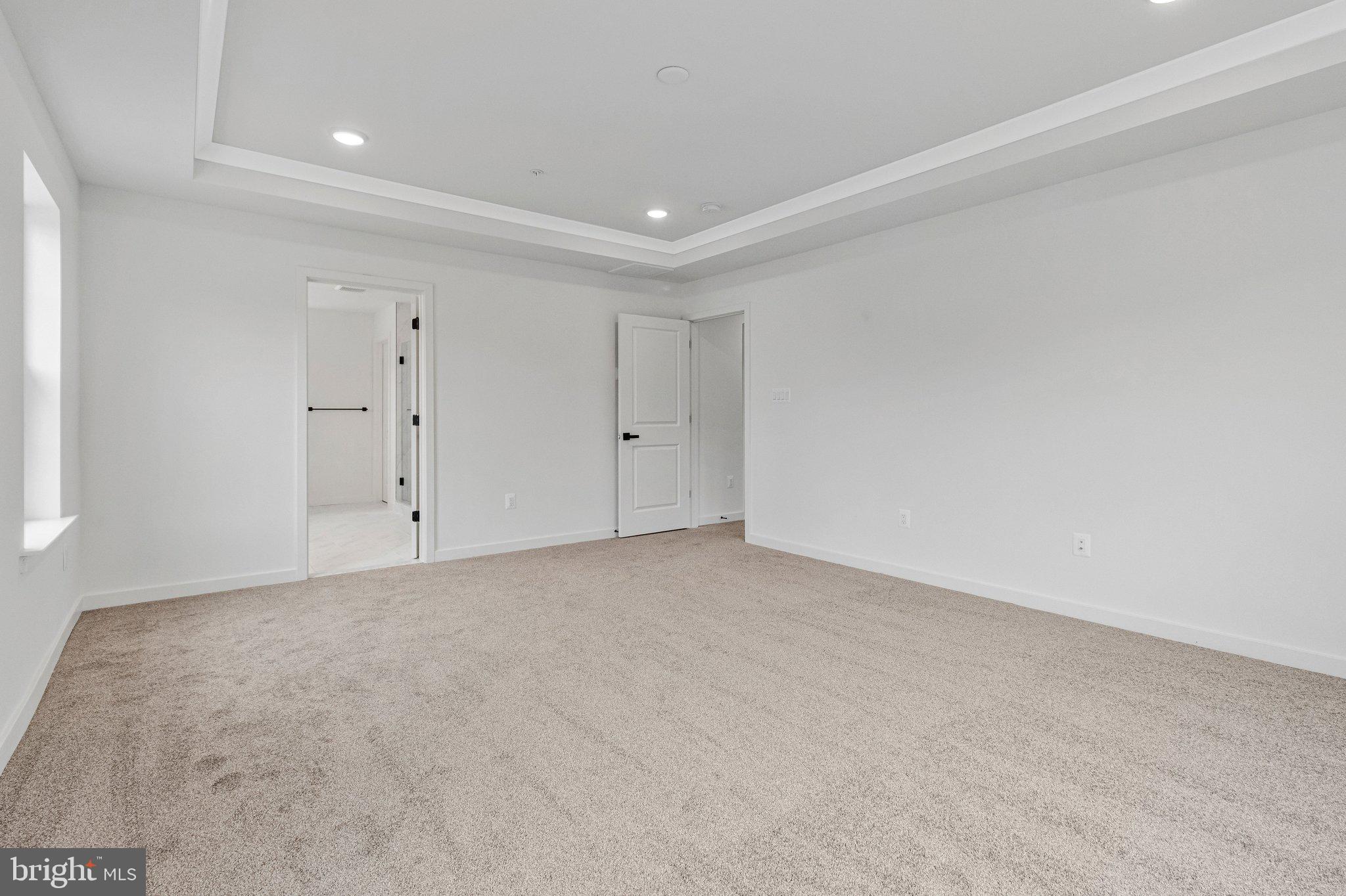 ST JAMES - Residential