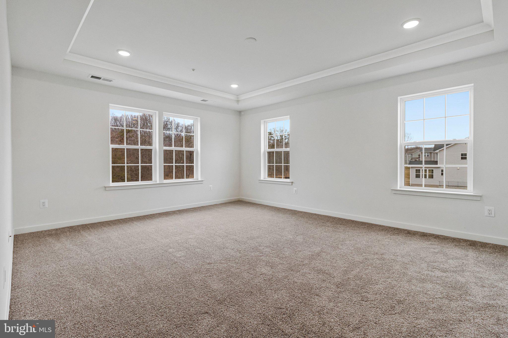 ST JAMES - Residential