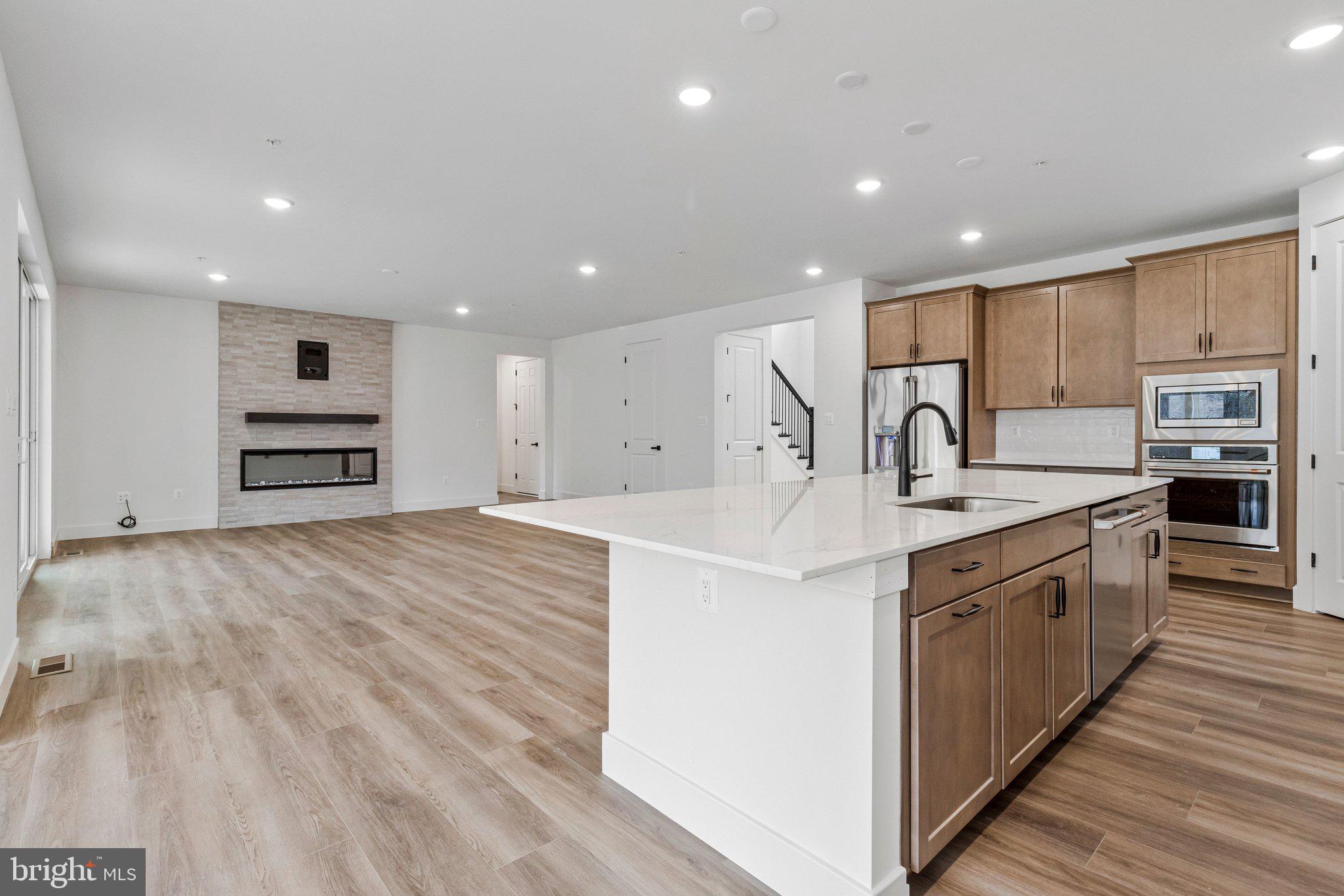 ST JAMES - Residential