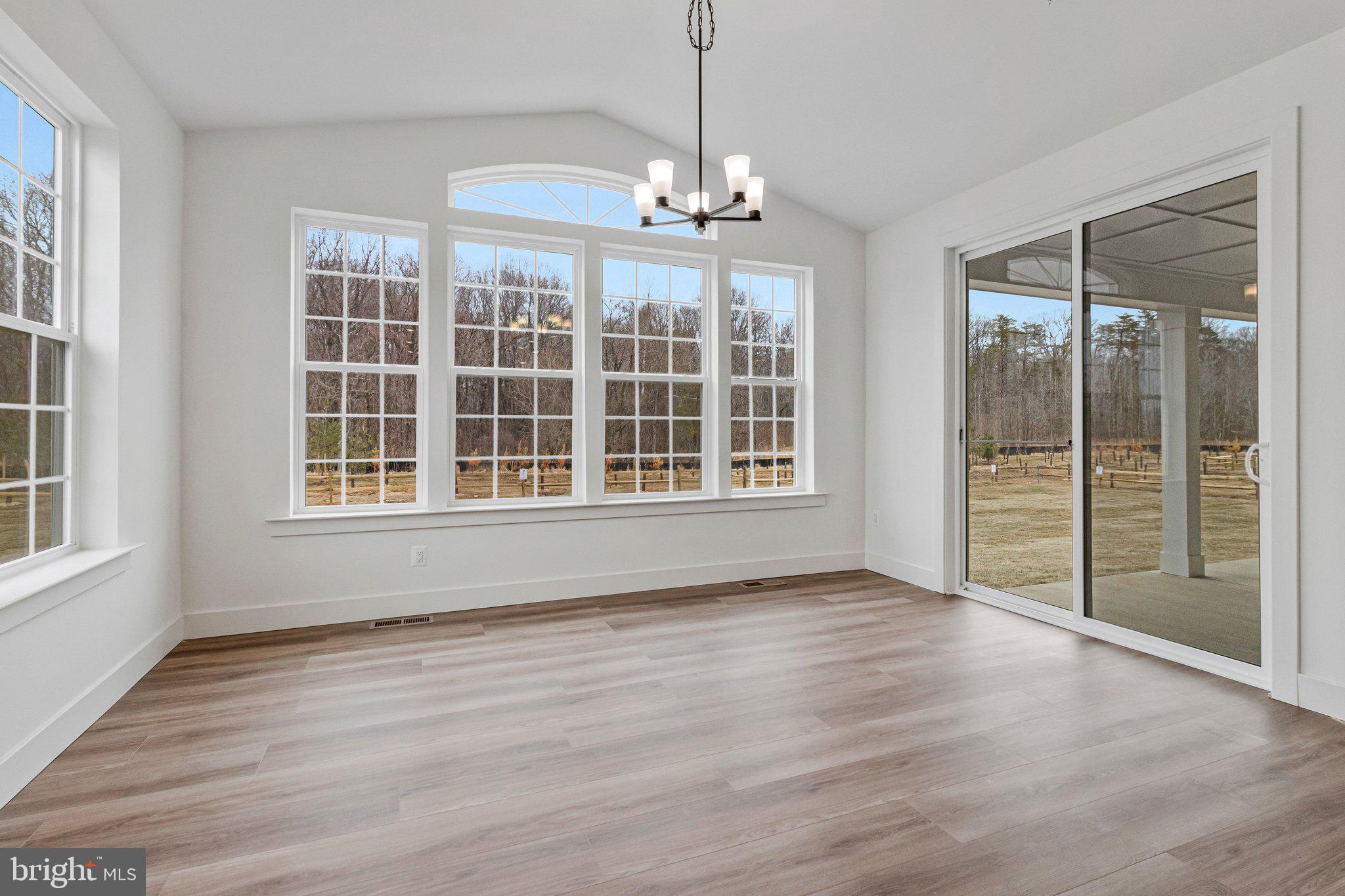 ST JAMES - Residential