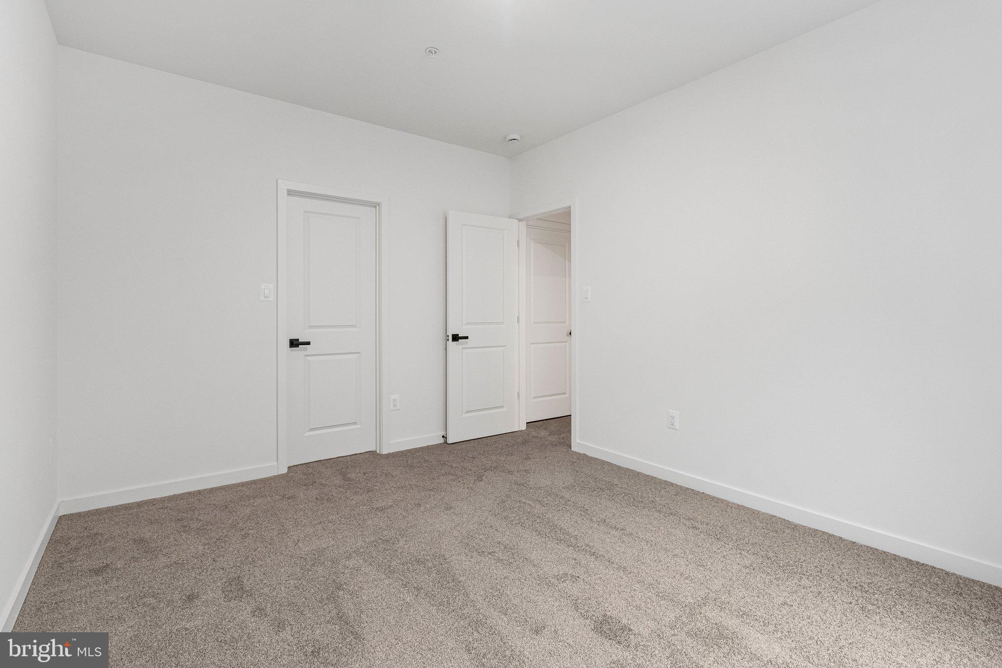 ST JAMES - Residential