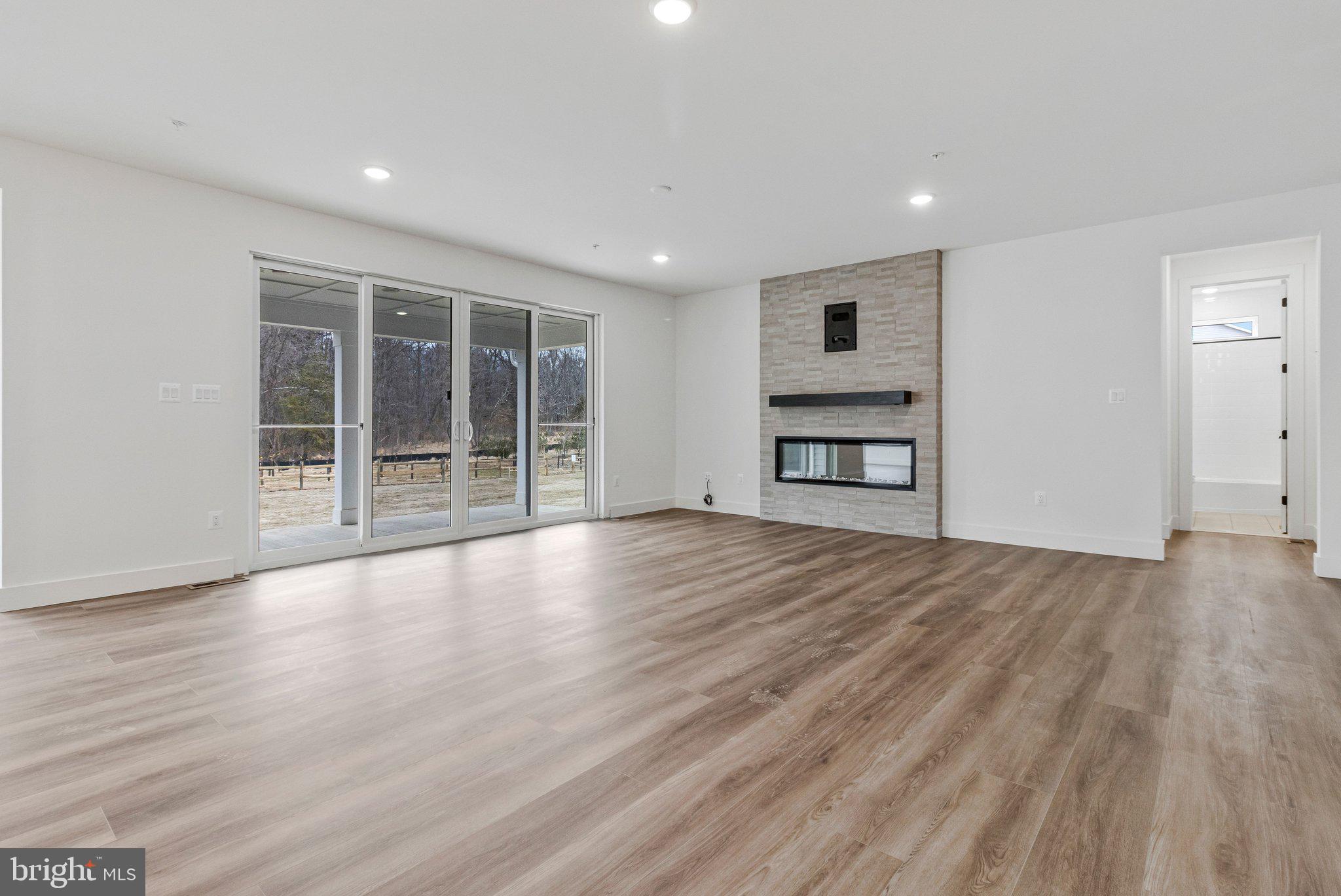 ST JAMES - Residential