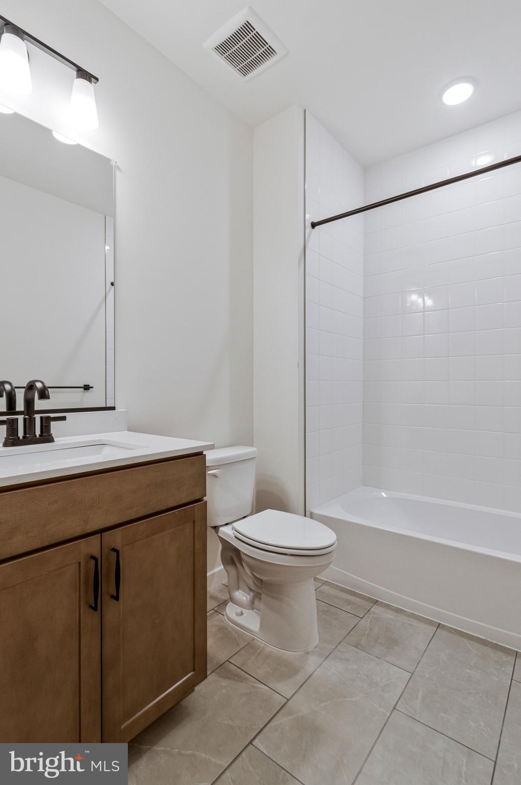 ST JAMES - Residential