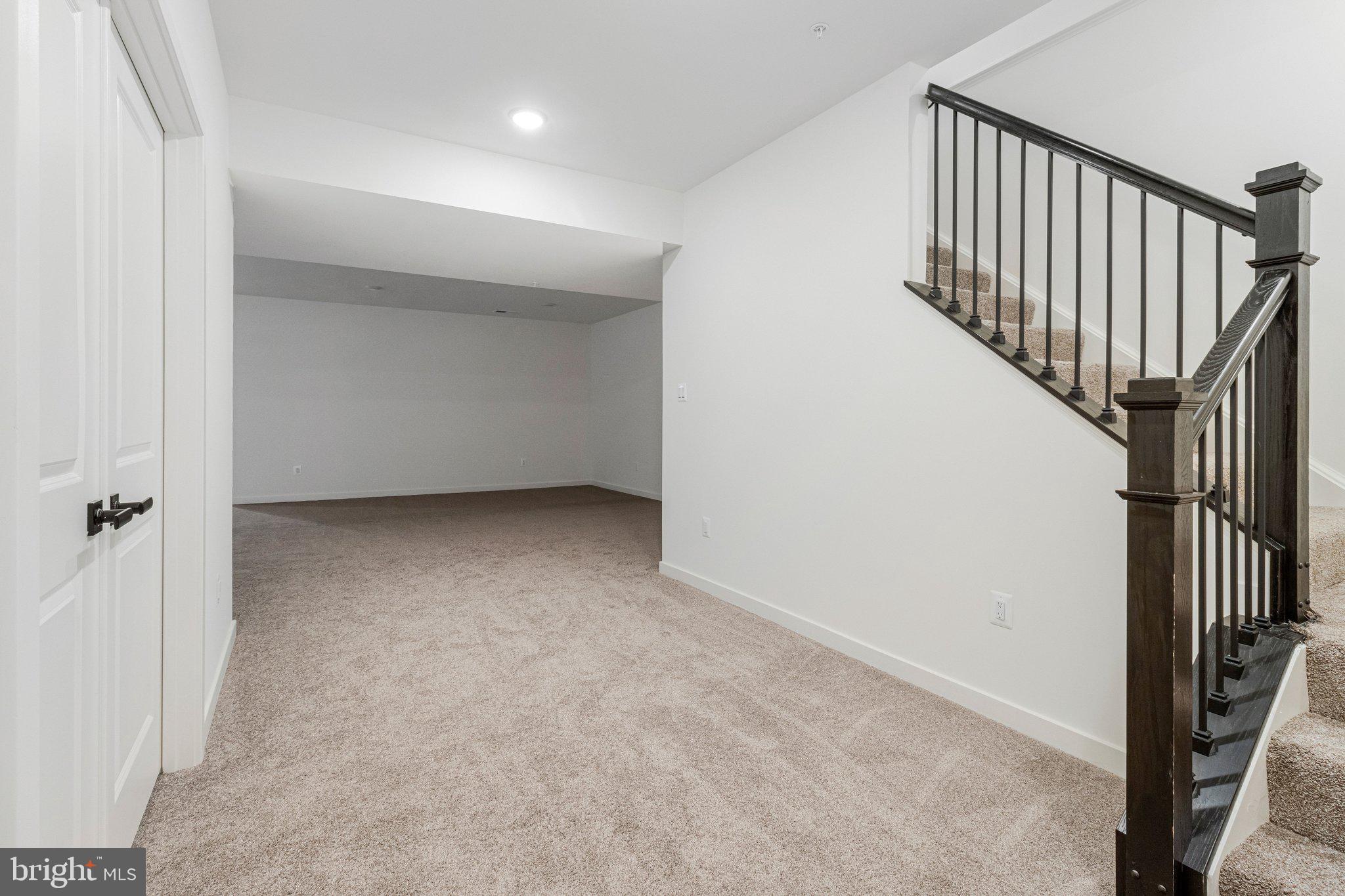 ST JAMES - Residential