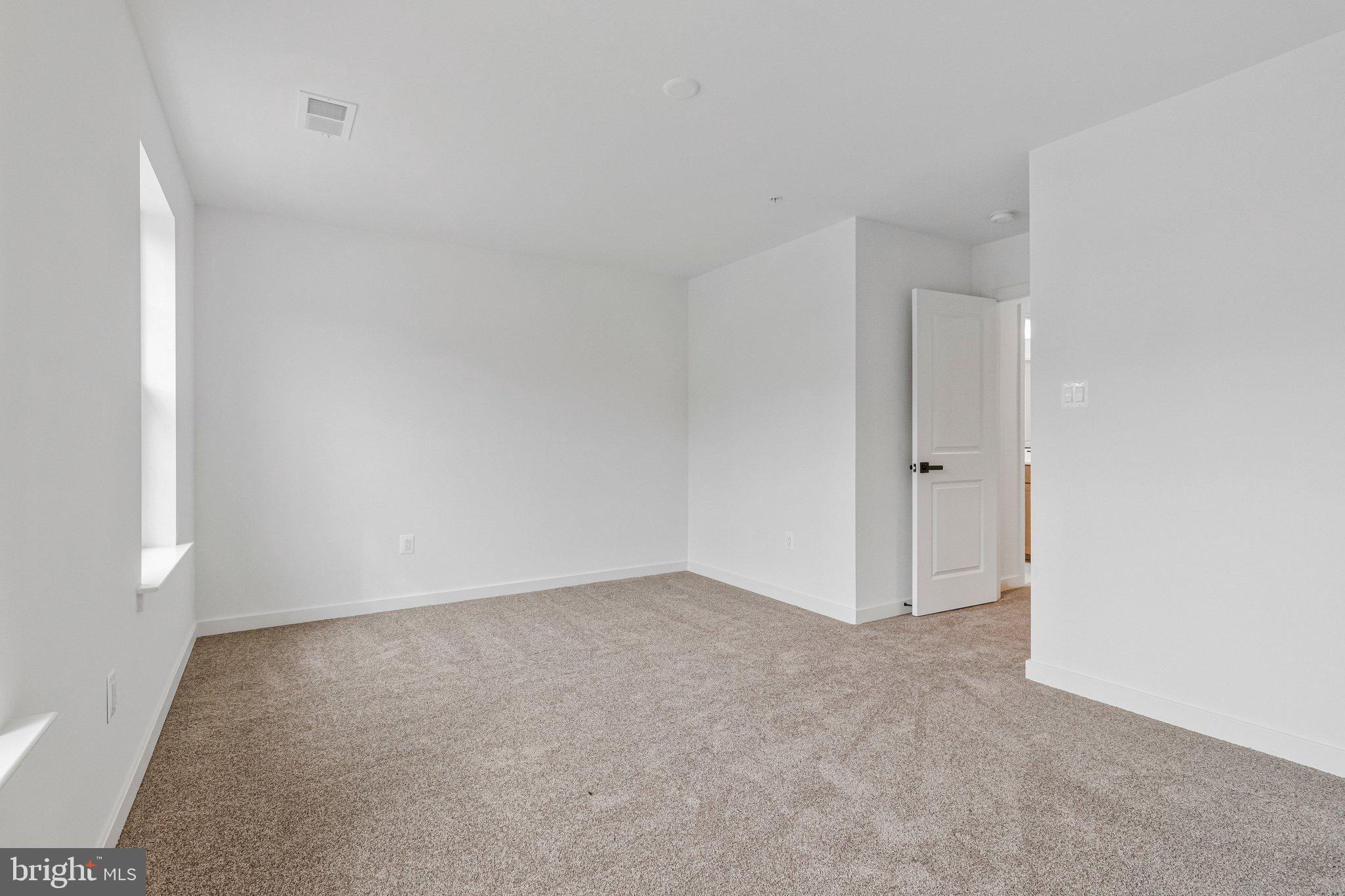 ST JAMES - Residential