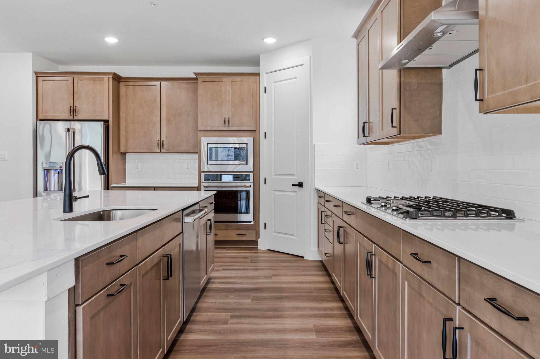 ST JAMES - Residential