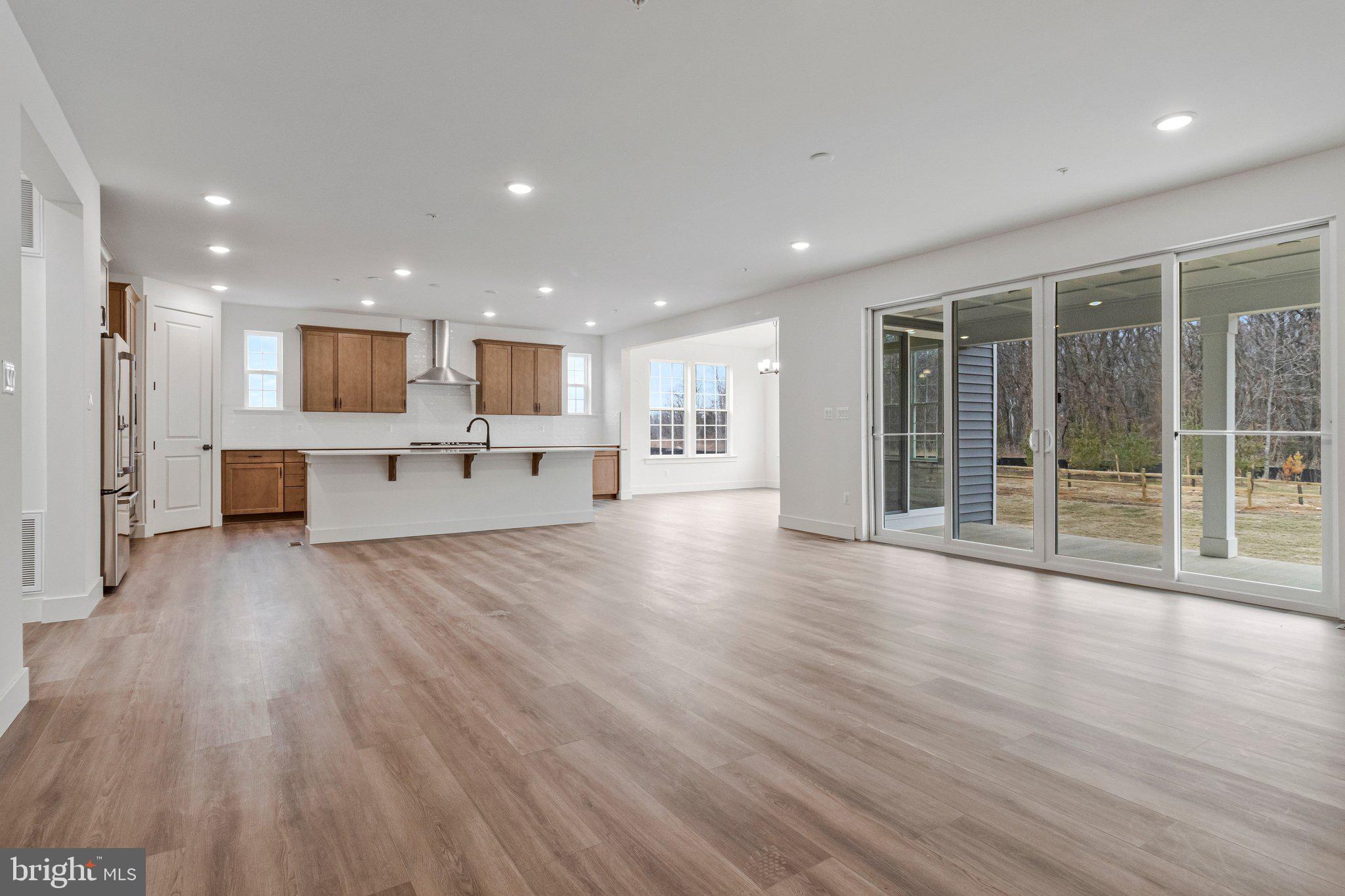 ST JAMES - Residential