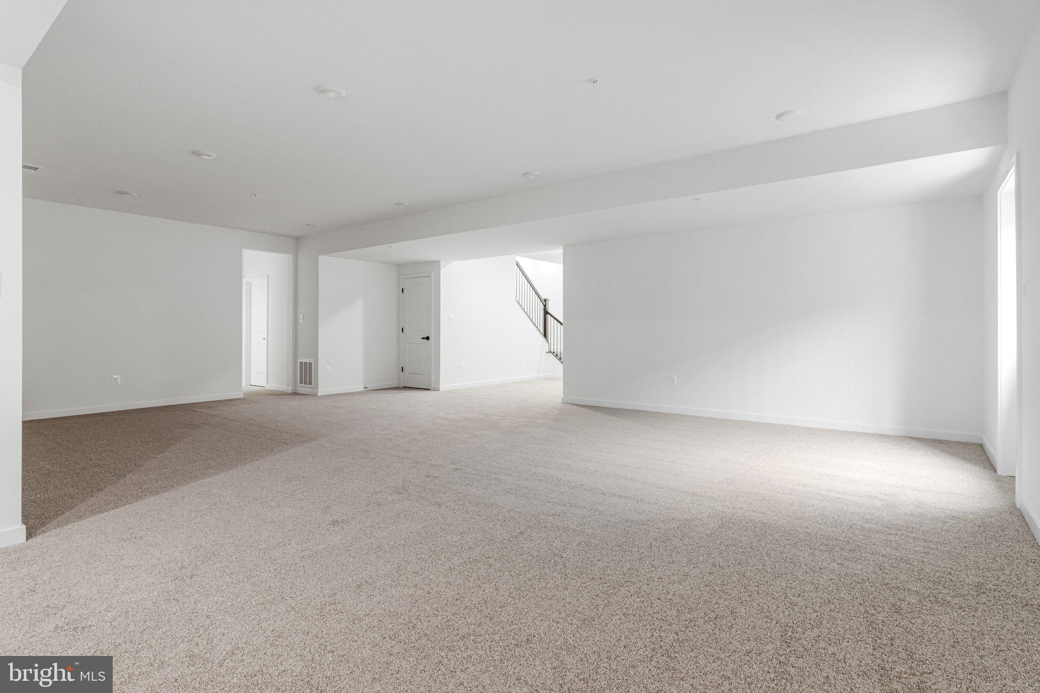 ST JAMES - Residential