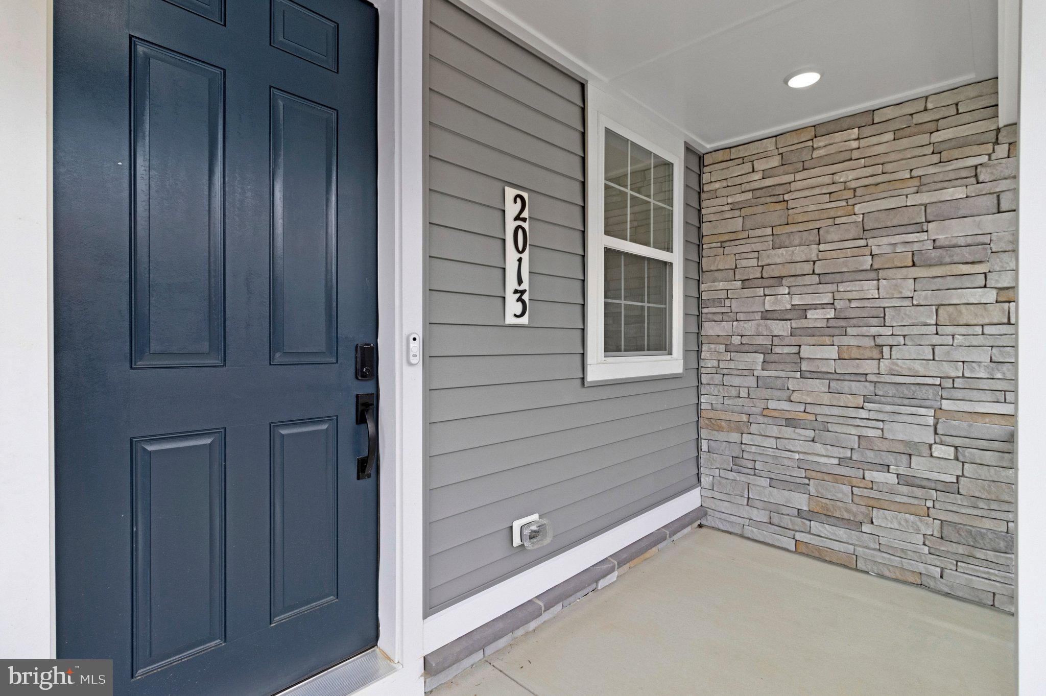 ST JAMES - Residential