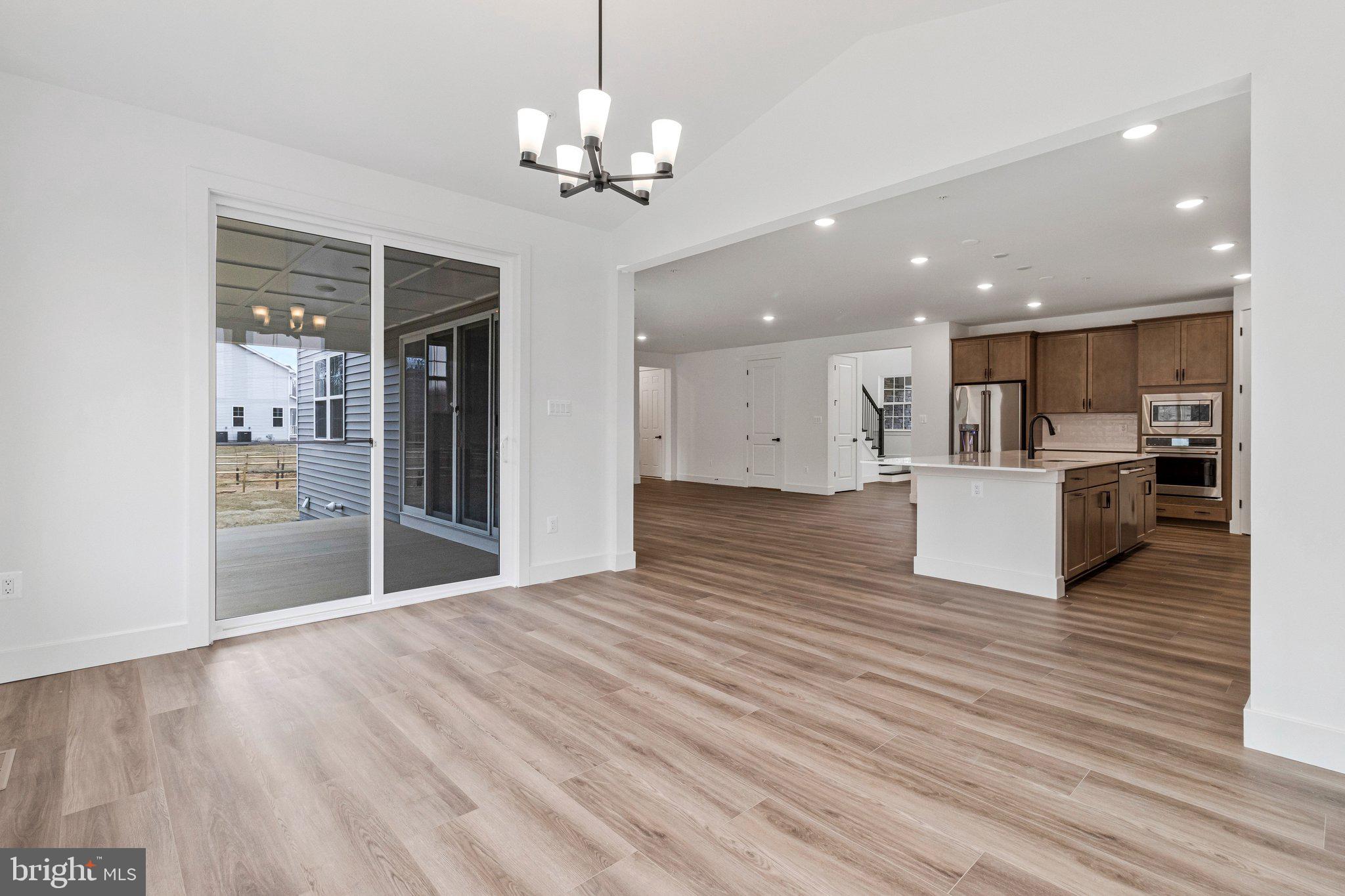 ST JAMES - Residential