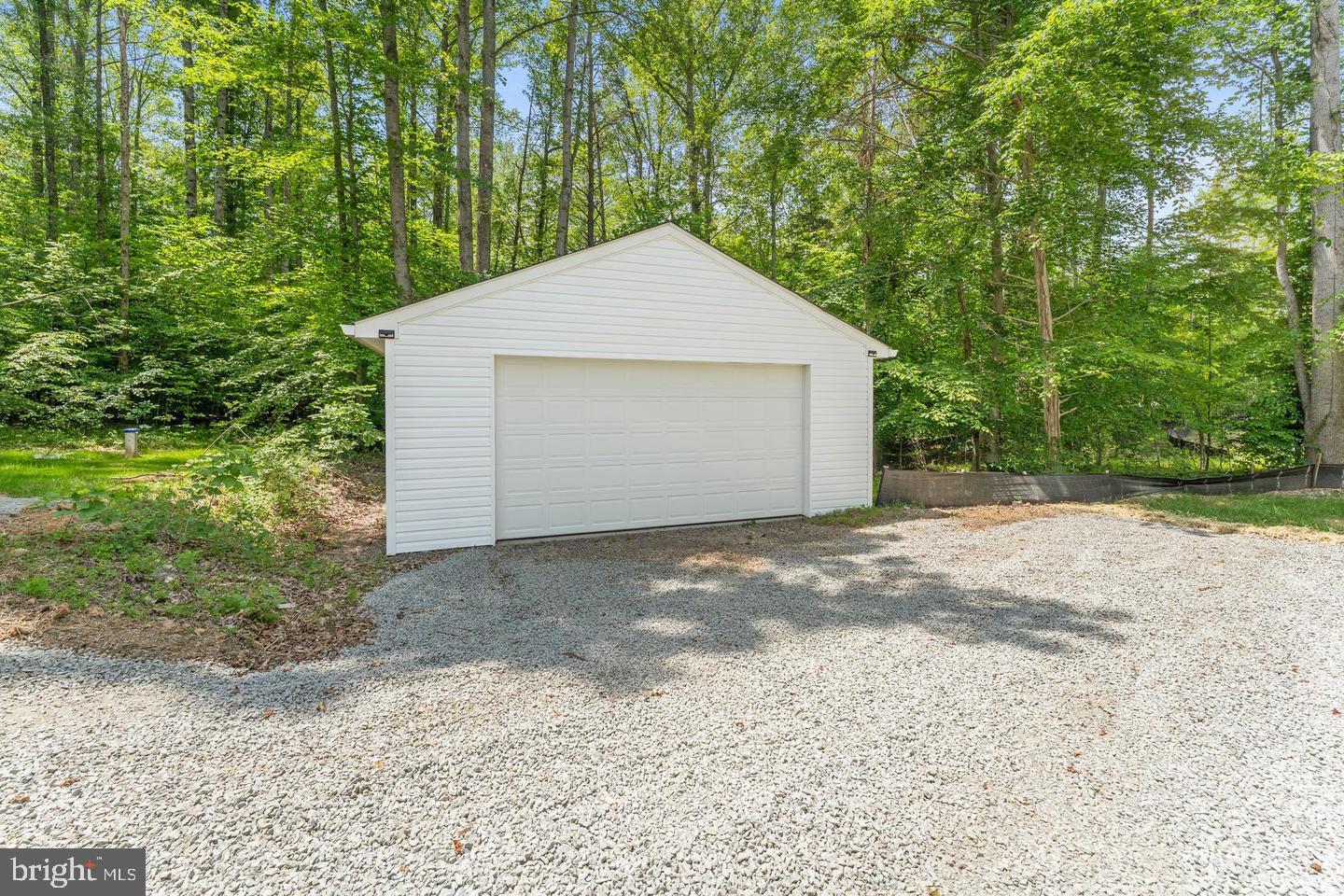 86 VIRGINIA PINES CT