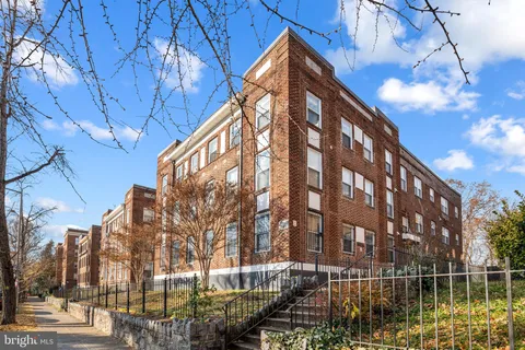 1441 Spring Road NW Unit 302, Washington, DC 20010 - MLS#: DCDC2171244