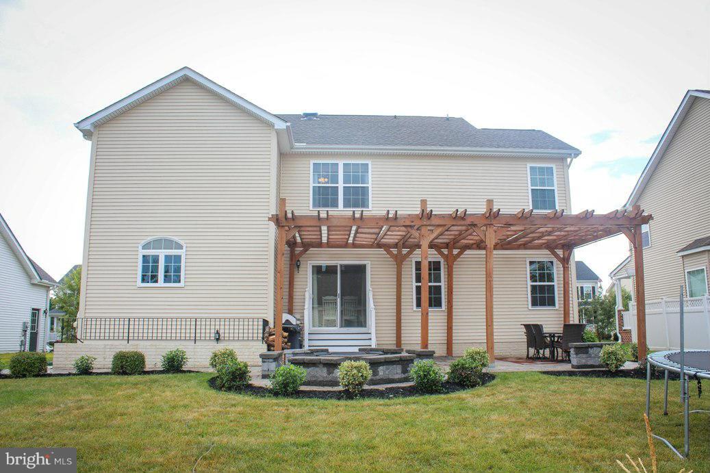 LEONARDS GRANT - Residential