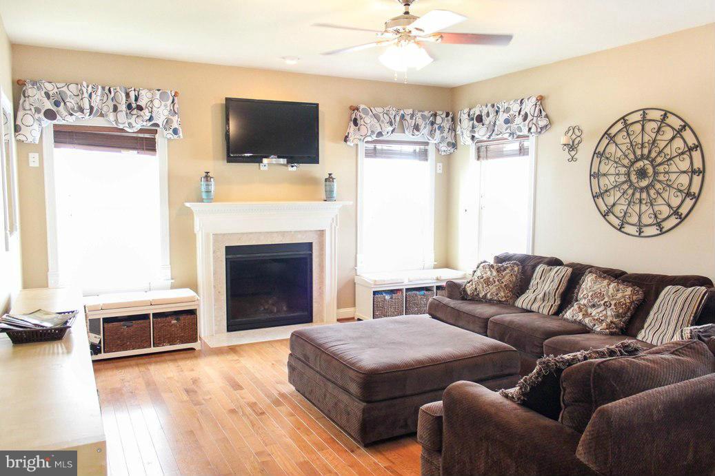 LEONARDS GRANT - Residential