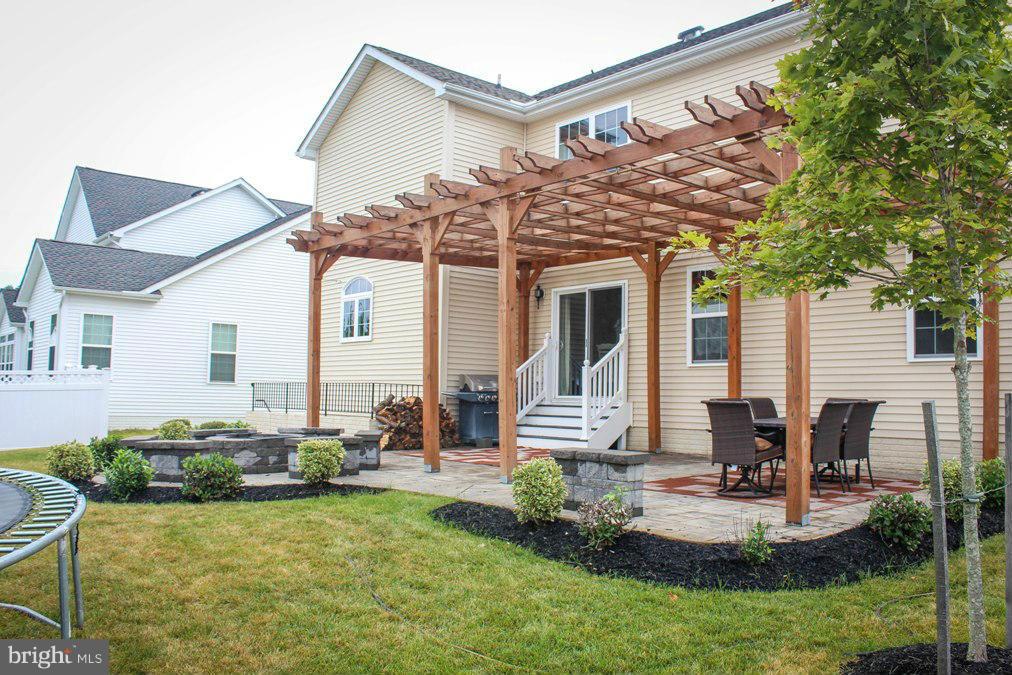 LEONARDS GRANT - Residential