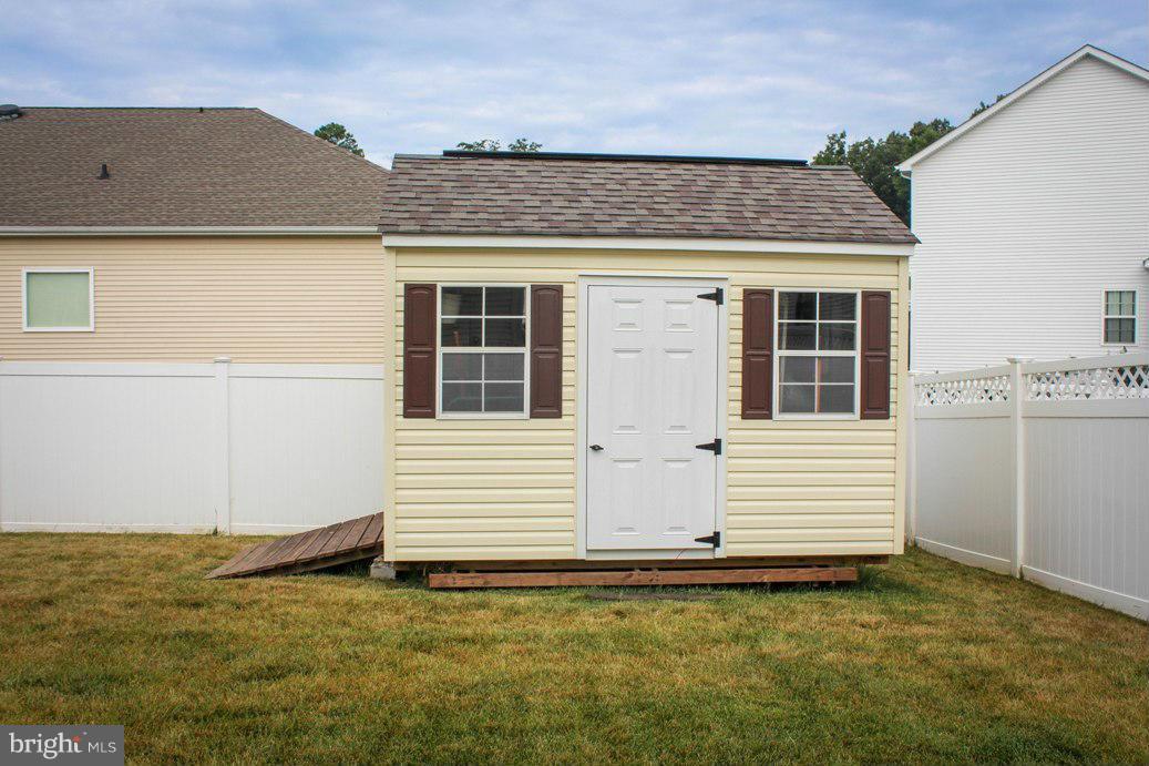 LEONARDS GRANT - Residential