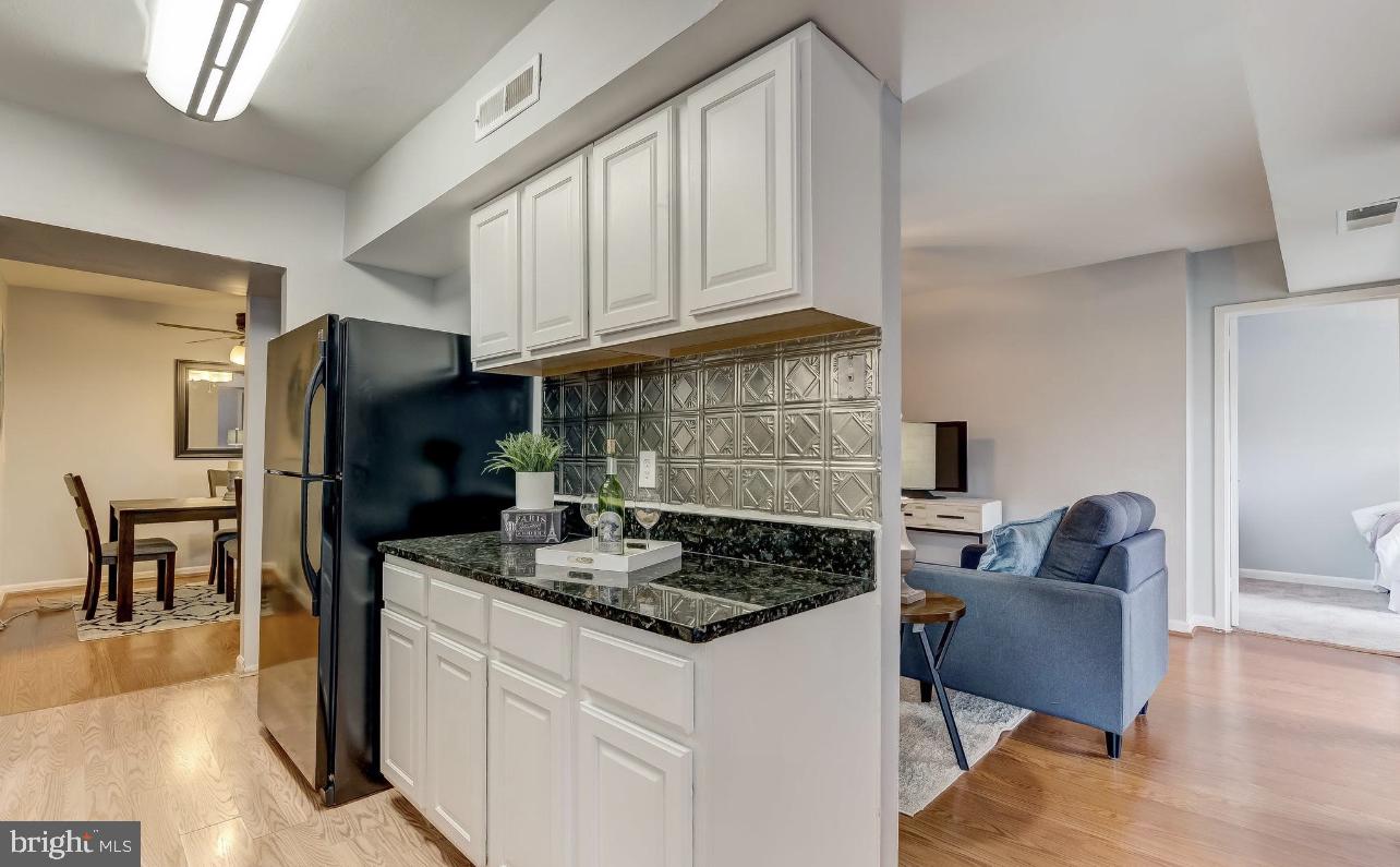 CHERRY GLEN CONDOS - Residential