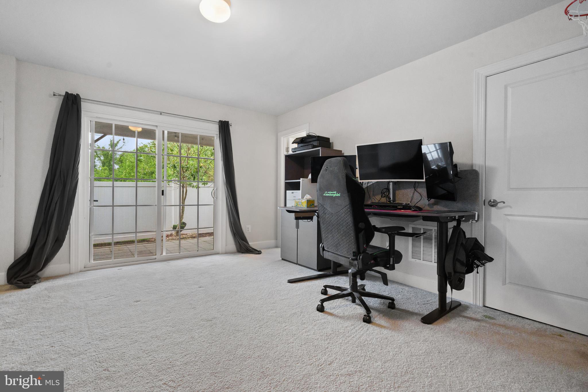 HERITAGE CROSSING - Residential