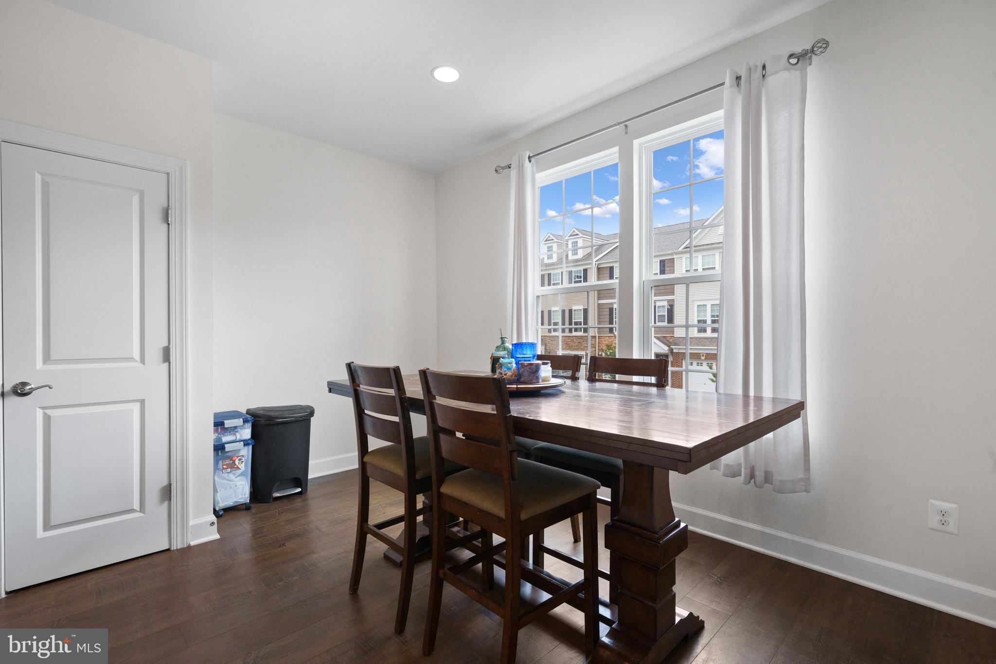 HERITAGE CROSSING - Residential