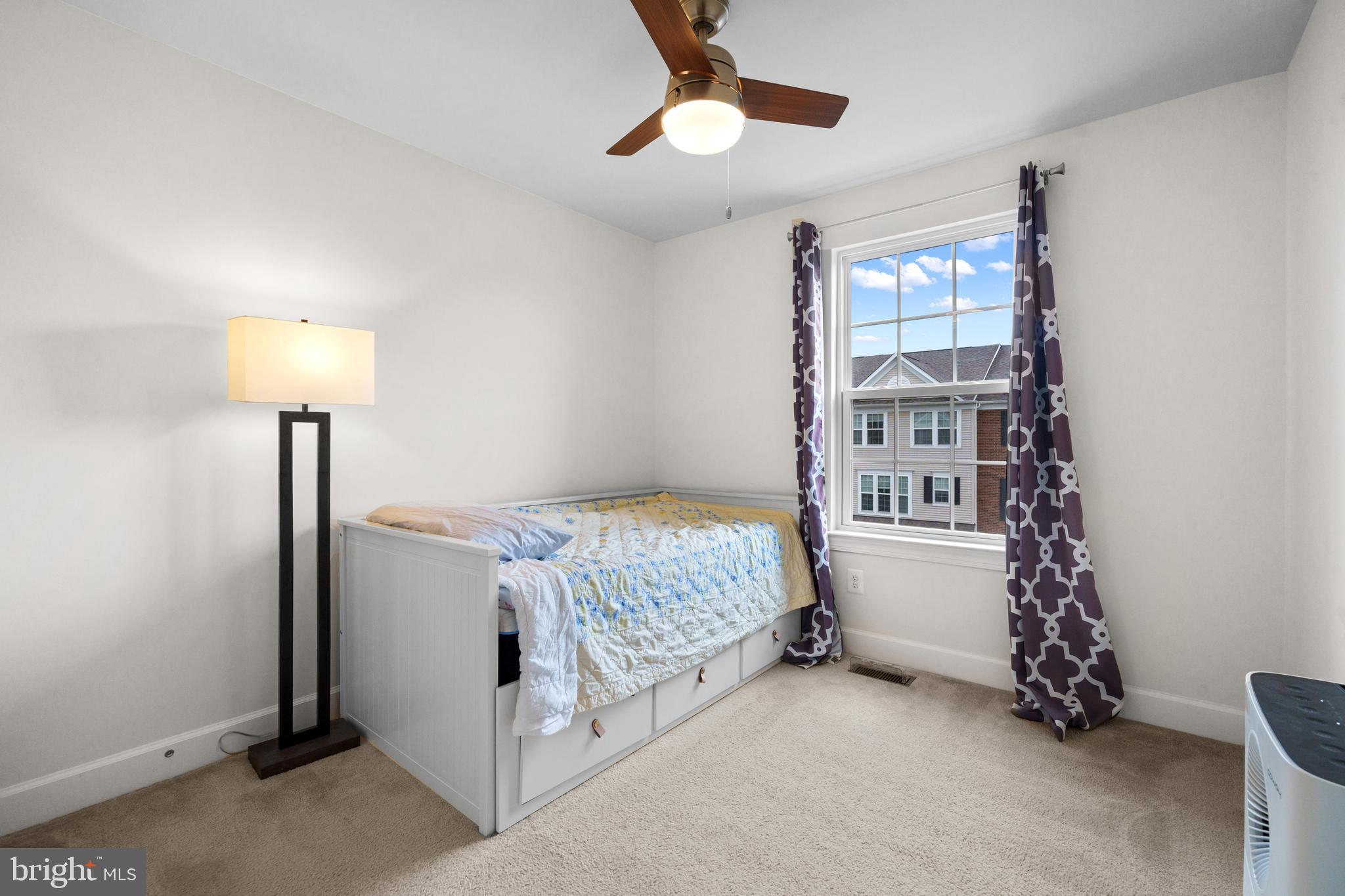 HERITAGE CROSSING - Residential