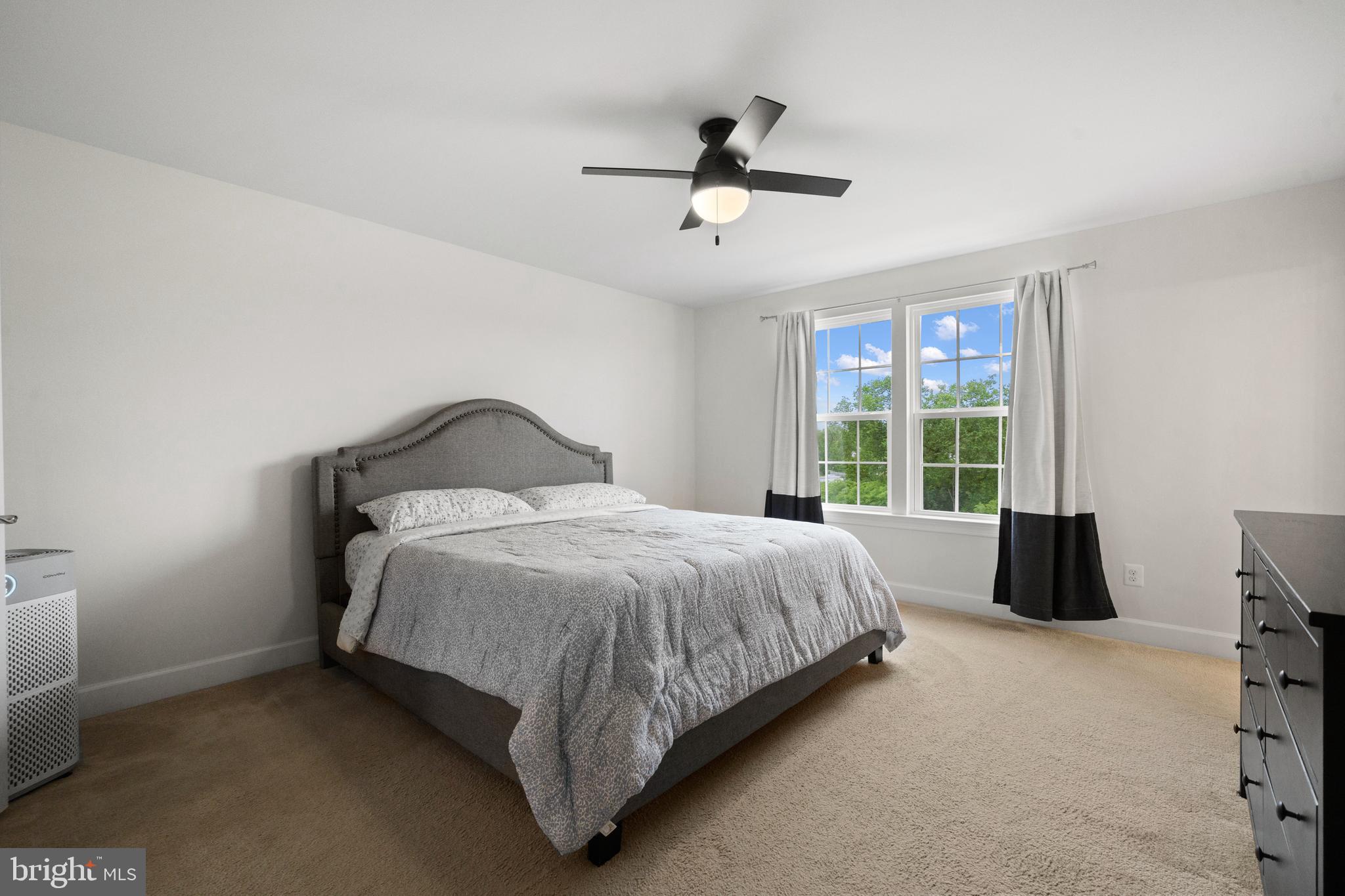 HERITAGE CROSSING - Residential