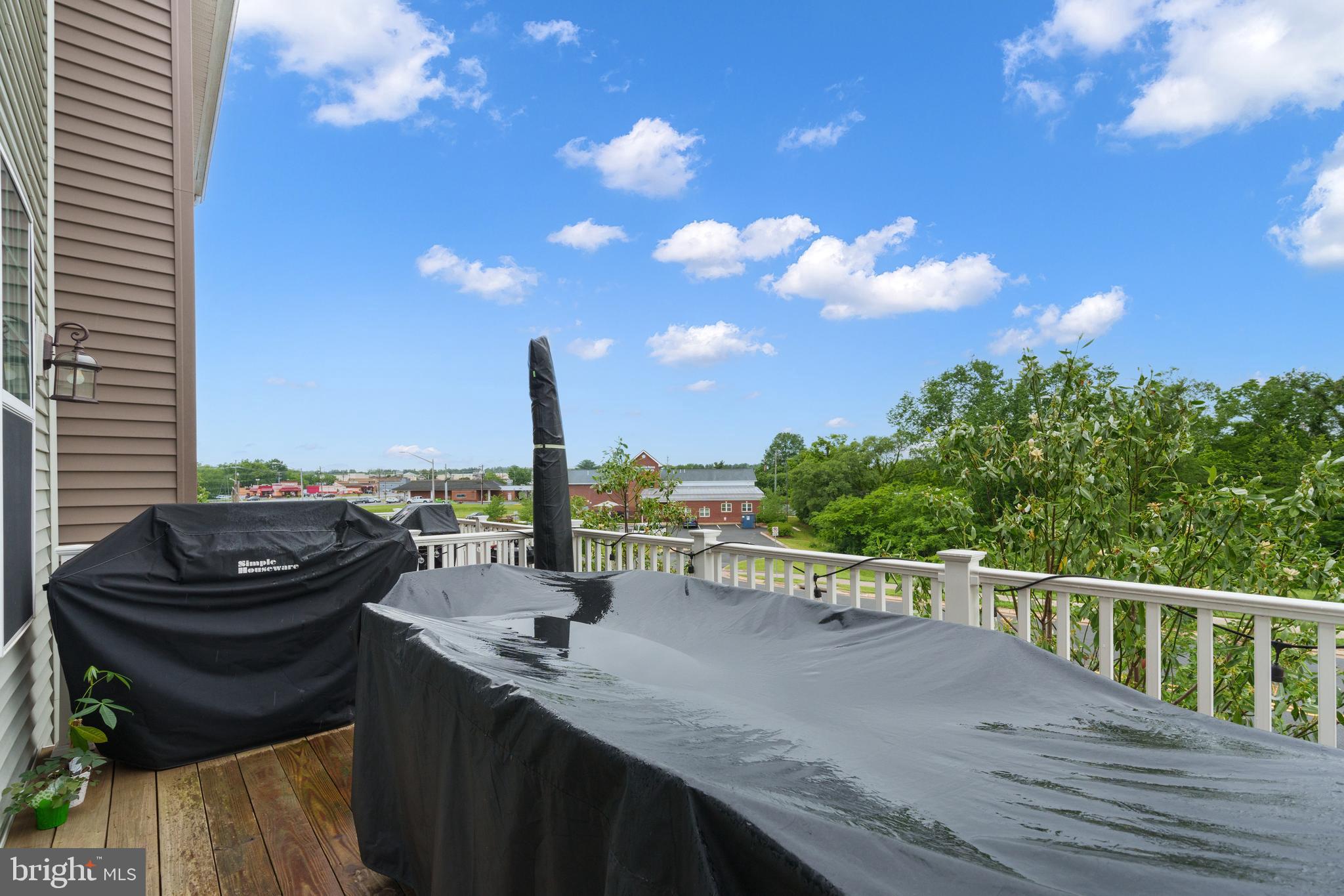 HERITAGE CROSSING - Residential