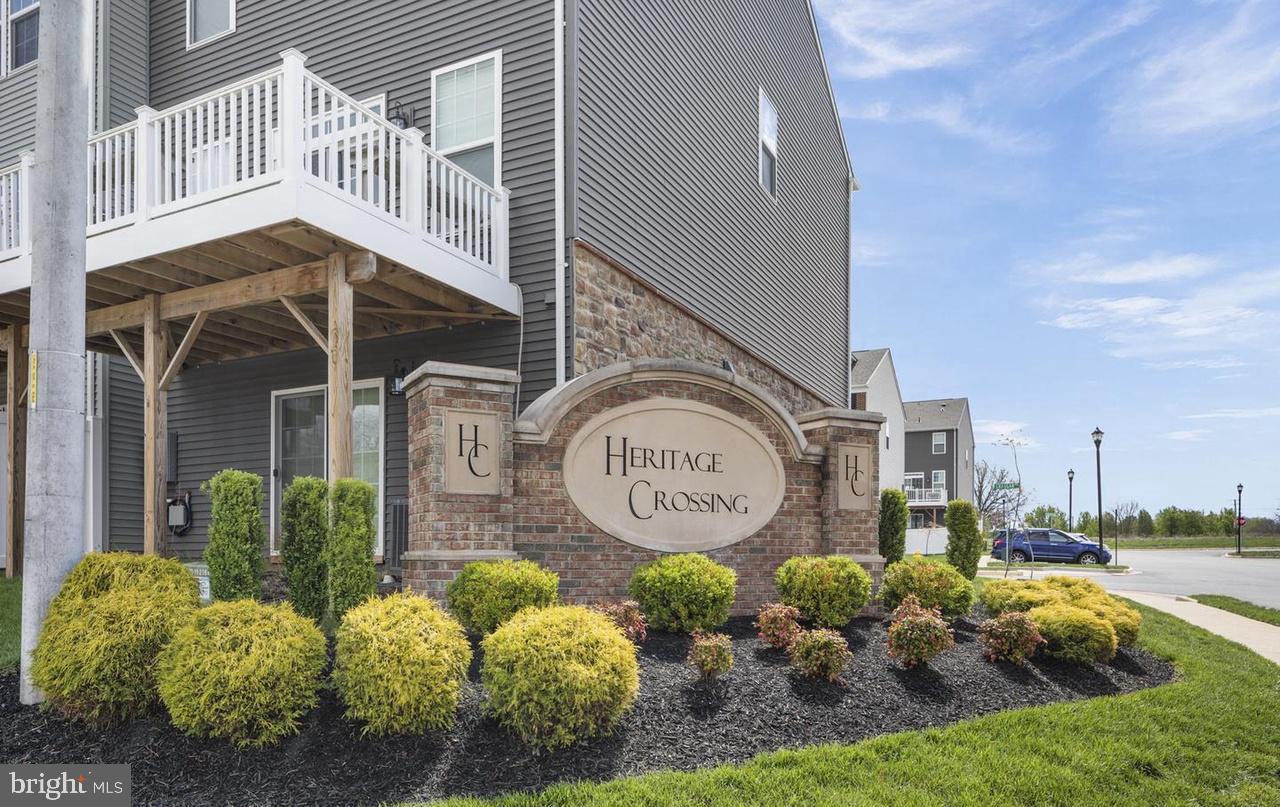 HERITAGE CROSSING - Residential