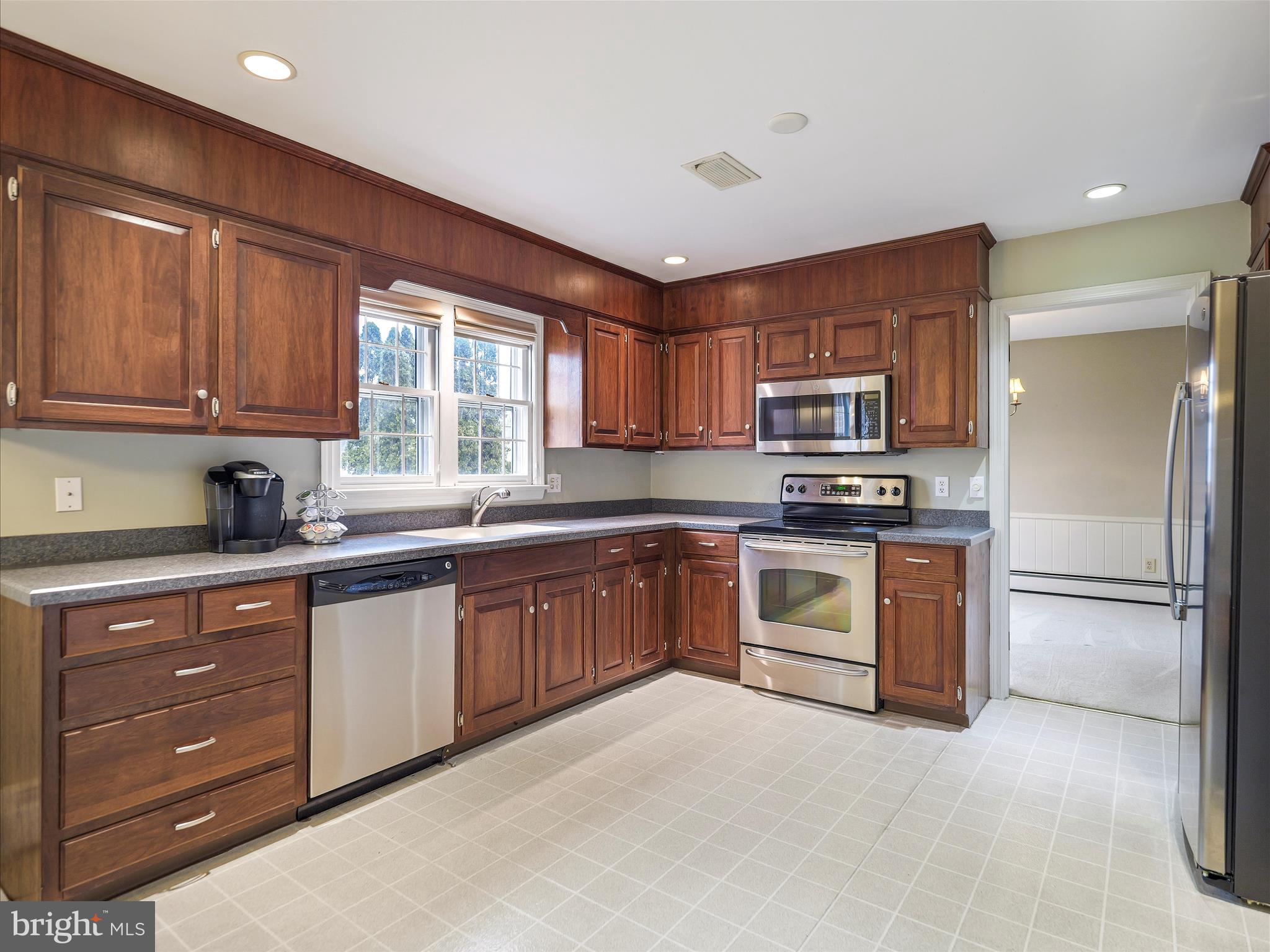 NORTH GUILFORD HILLS - Residential