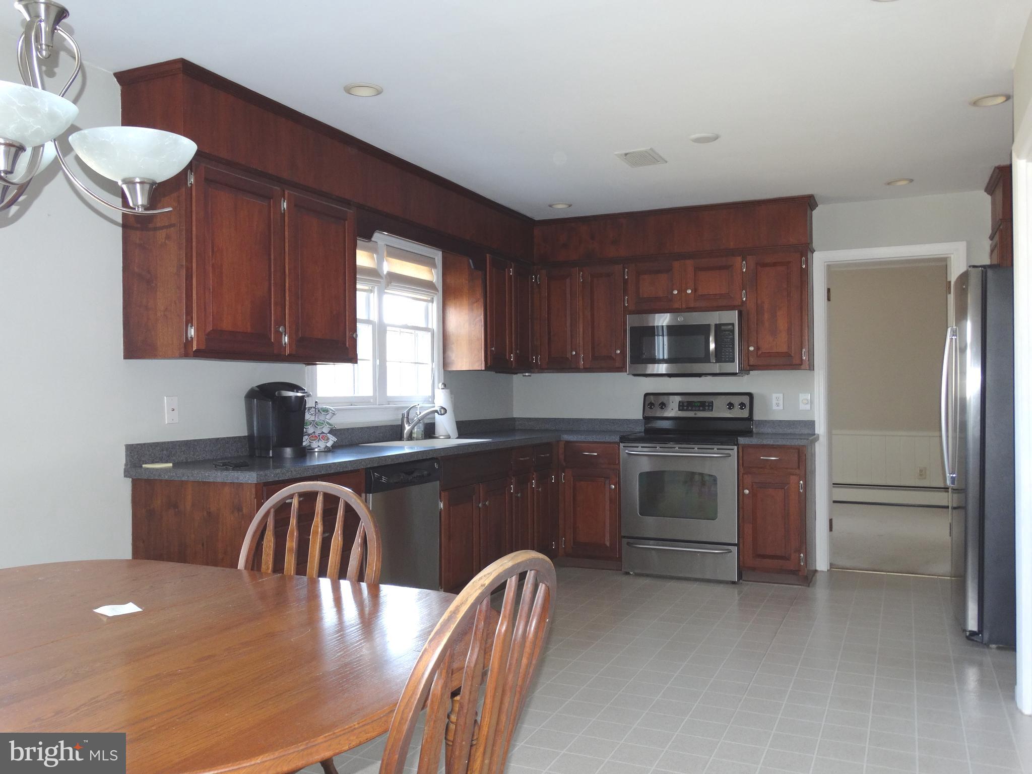 NORTH GUILFORD HILLS - Residential