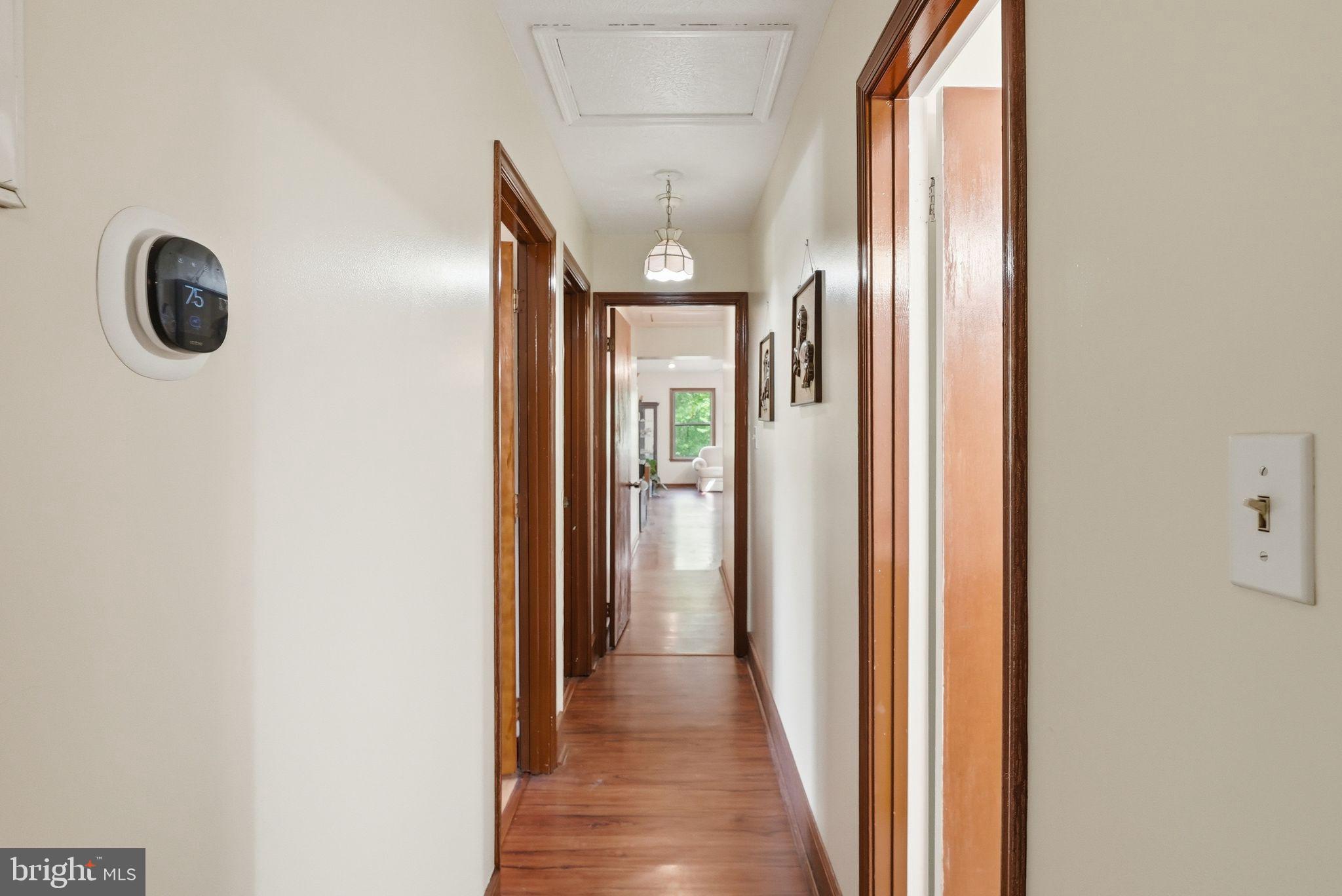 LAKE FRONT ROYAL - Residential