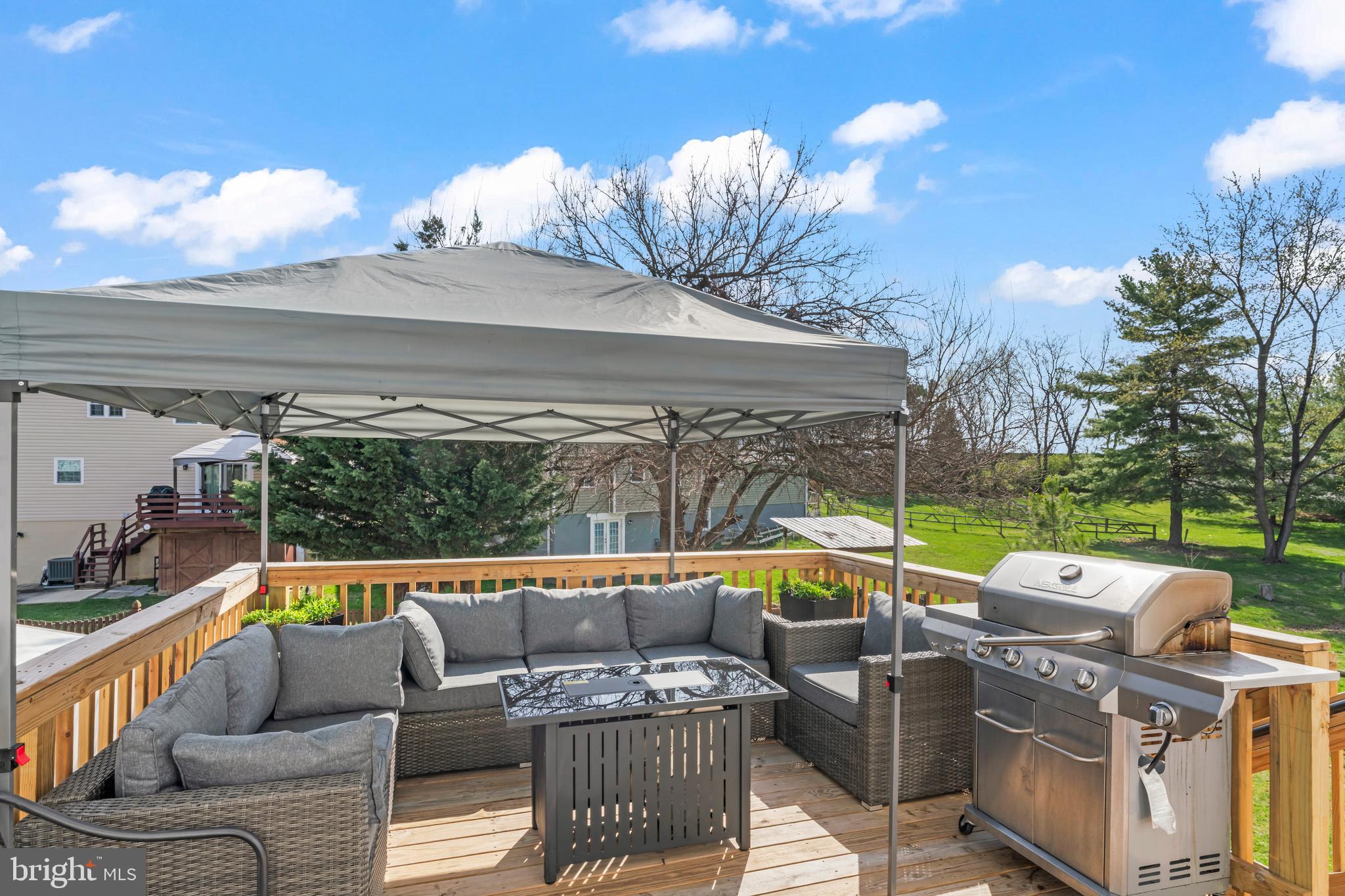 AMBER MEADOWS - Residential