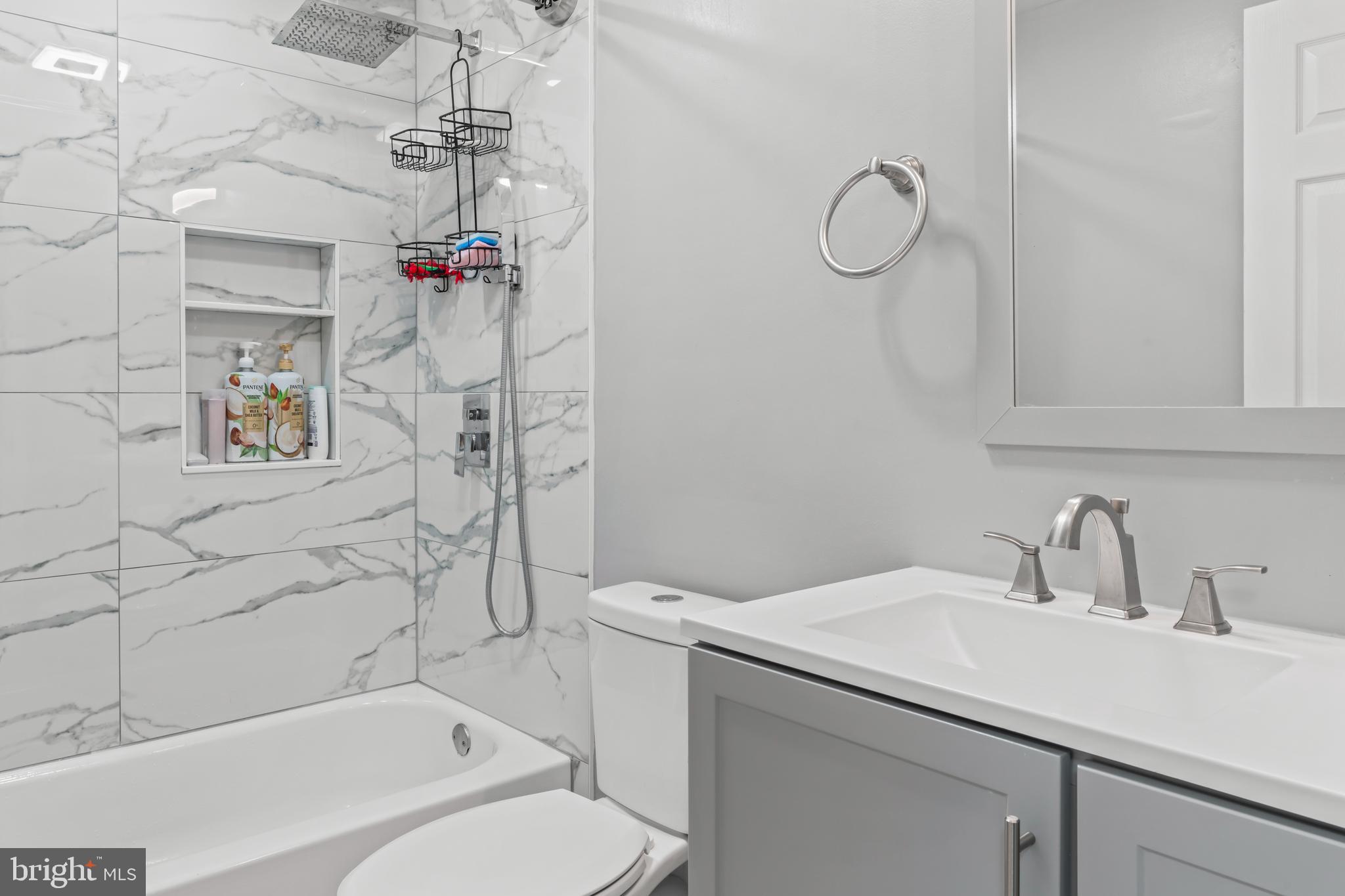 AMBER MEADOWS - Residential