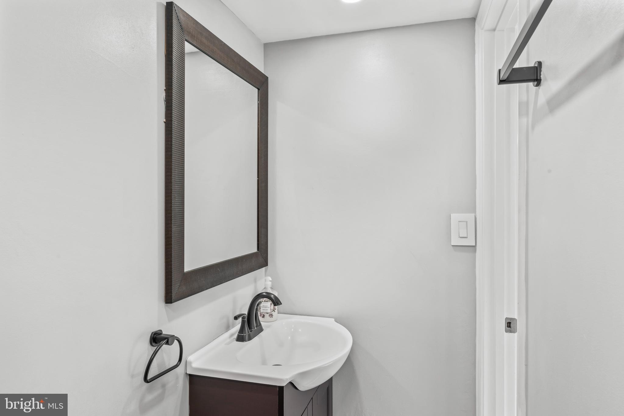 AMBER MEADOWS - Residential